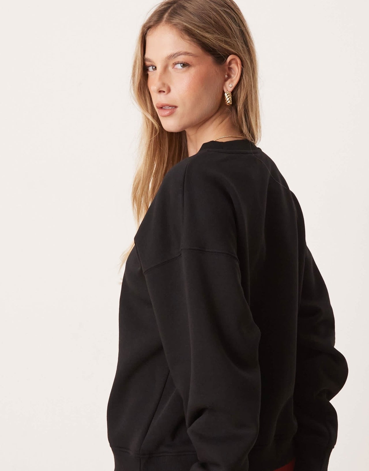 Gina Tricot oversized sweatshirt in black - ASOS Sample Sale EU Store