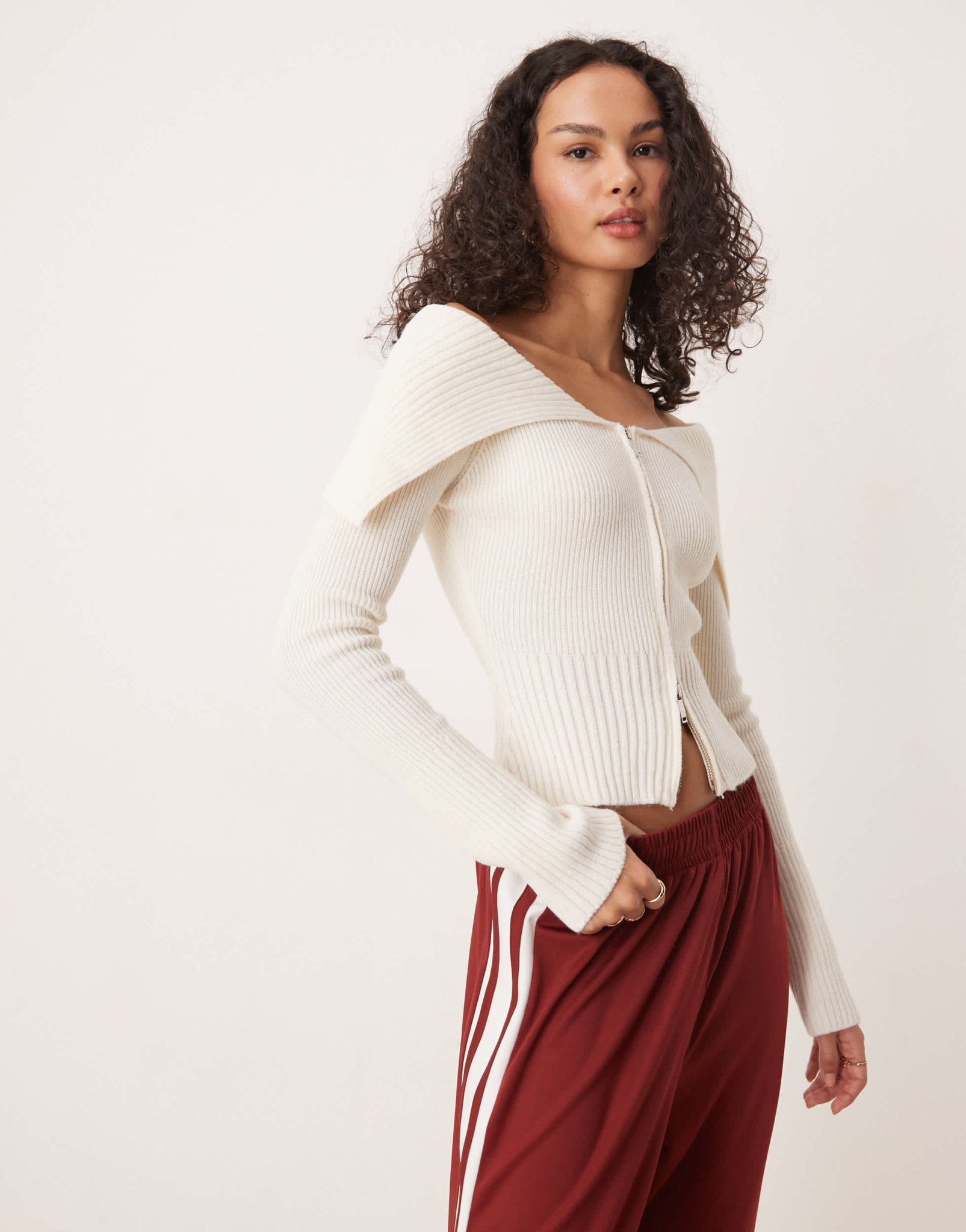 Gina Tricot rib knitted zip front cardigan with off shoulder collar in cream - ASOS Sample Sale EU Store