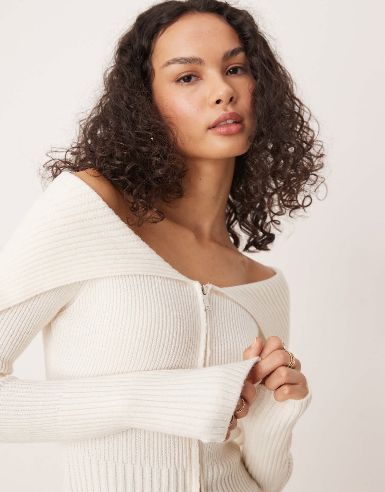 Gina Tricot rib knitted zip front cardigan with off shoulder collar in cream - ASOS Sample Sale EU Store