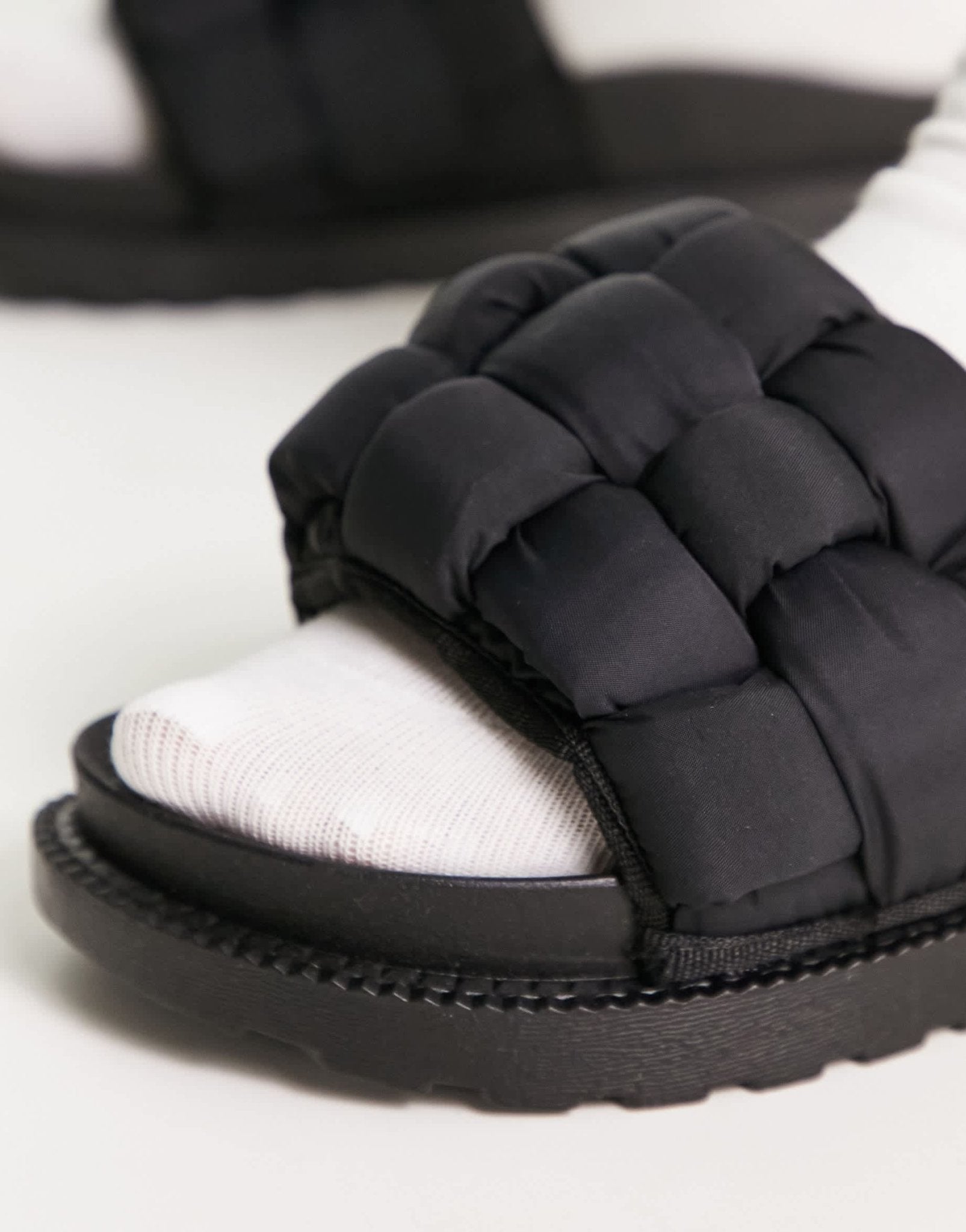 Glamorous padded weave slides in black - ASOS Sample Sale EU Store