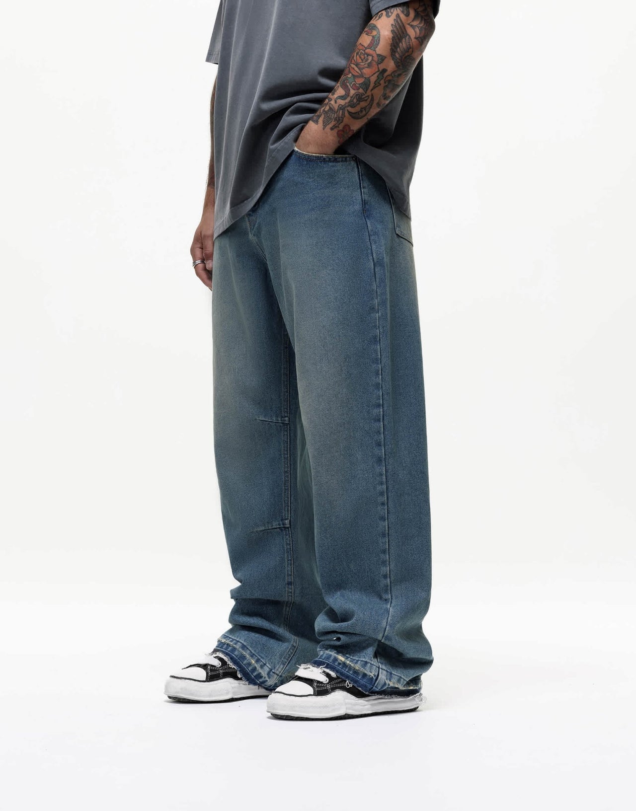 Good For Nothing jeans with raw hem in antique blue wash - ASOS Sample Sale EU Store