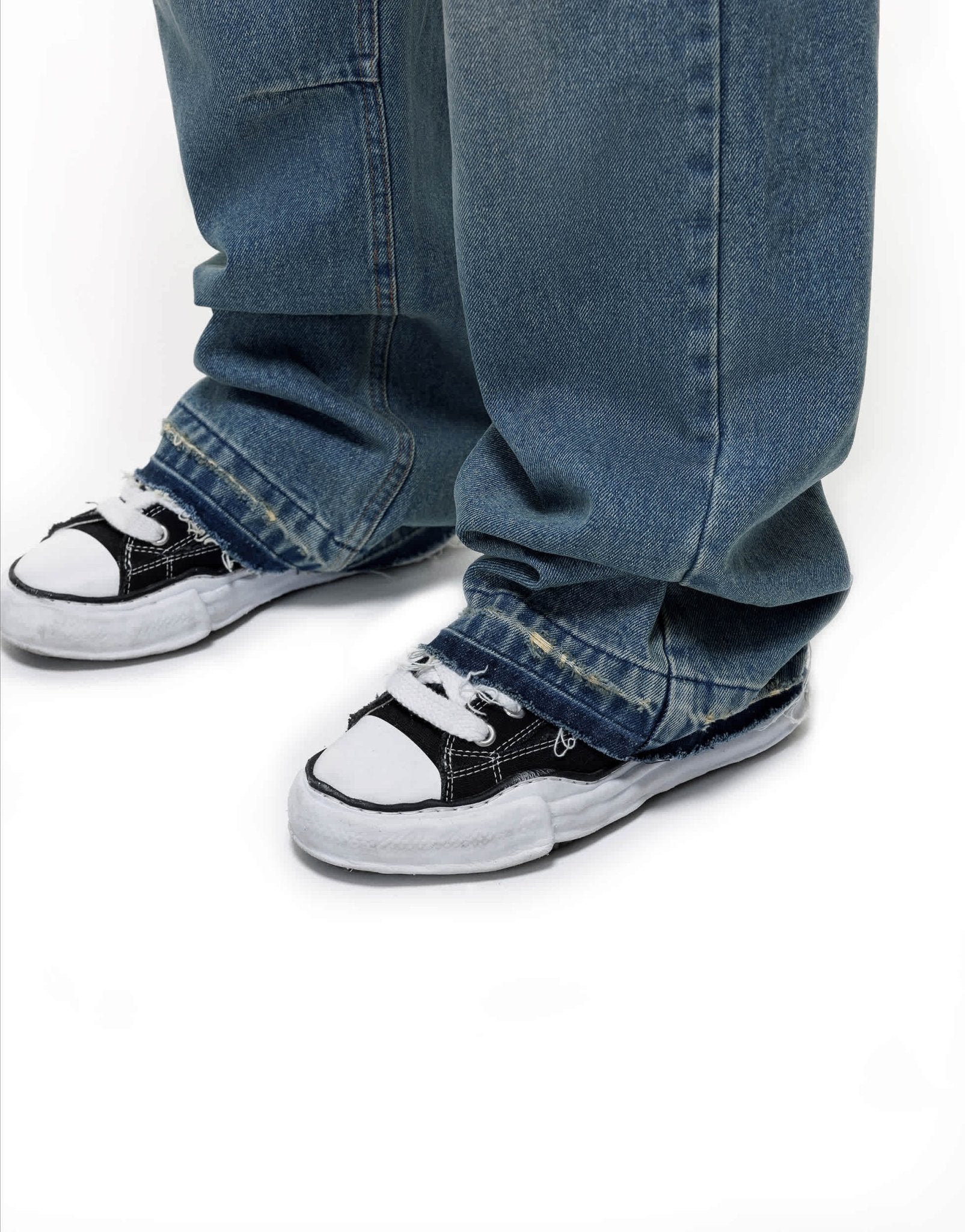 Good For Nothing jeans with raw hem in antique blue wash - ASOS Sample Sale EU Store
