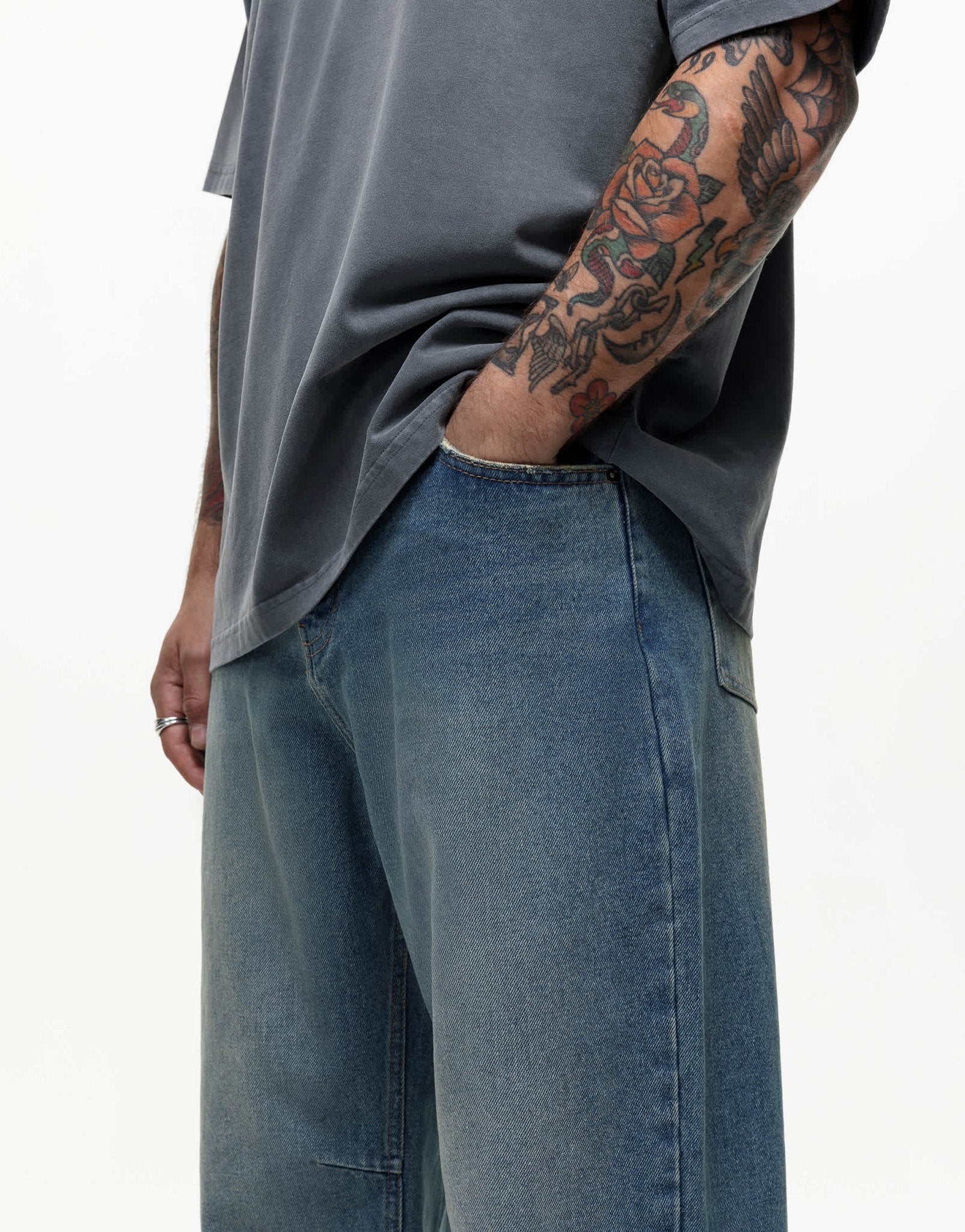 Good For Nothing jeans with raw hem in antique blue wash - ASOS Sample Sale EU Store