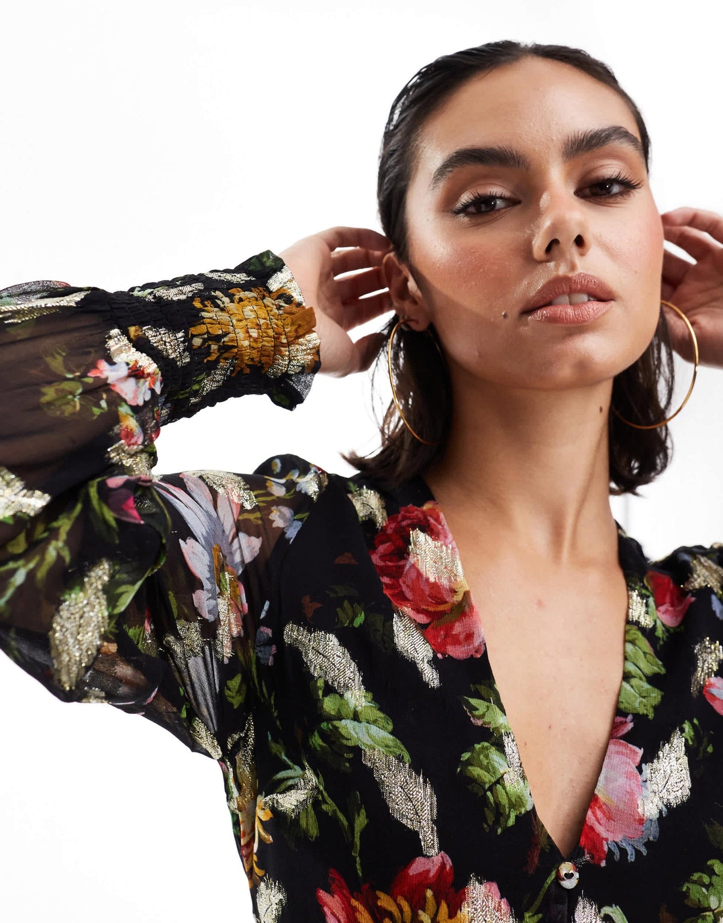 Hope & Ivy button front midaxi dress with tie back in black based floral with gold fleck - ASOS Sample Sale EU Store