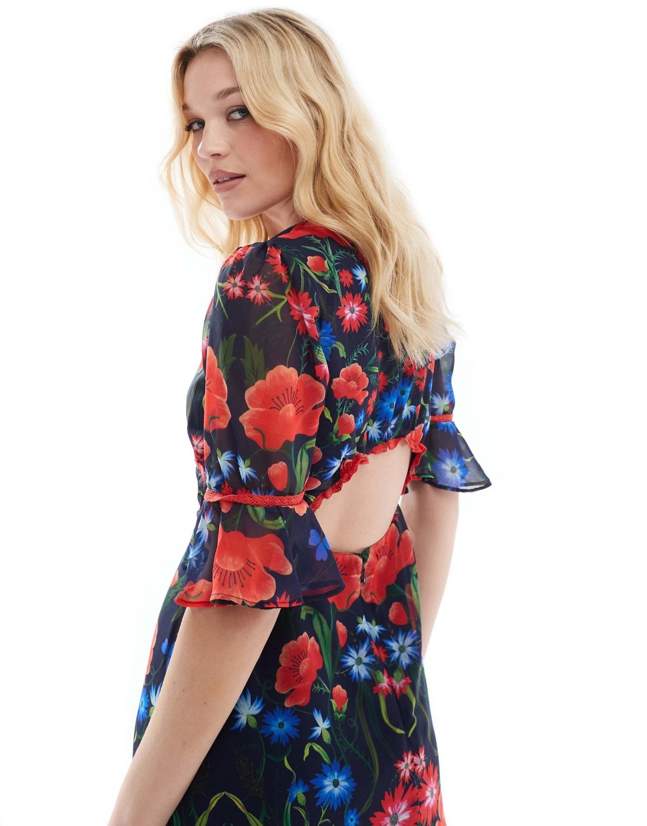 Hope & Ivy frill sleeve thigh split open back maxi dress in red navy print - ASOS Sample Sale EU Store