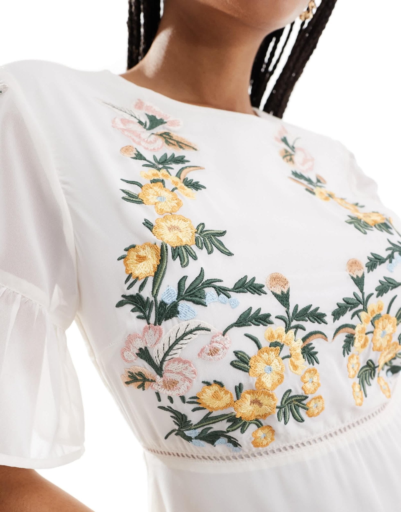 Hope & Ivy maxi dress with embroidery in cream - ASOS Sample Sale EU Store