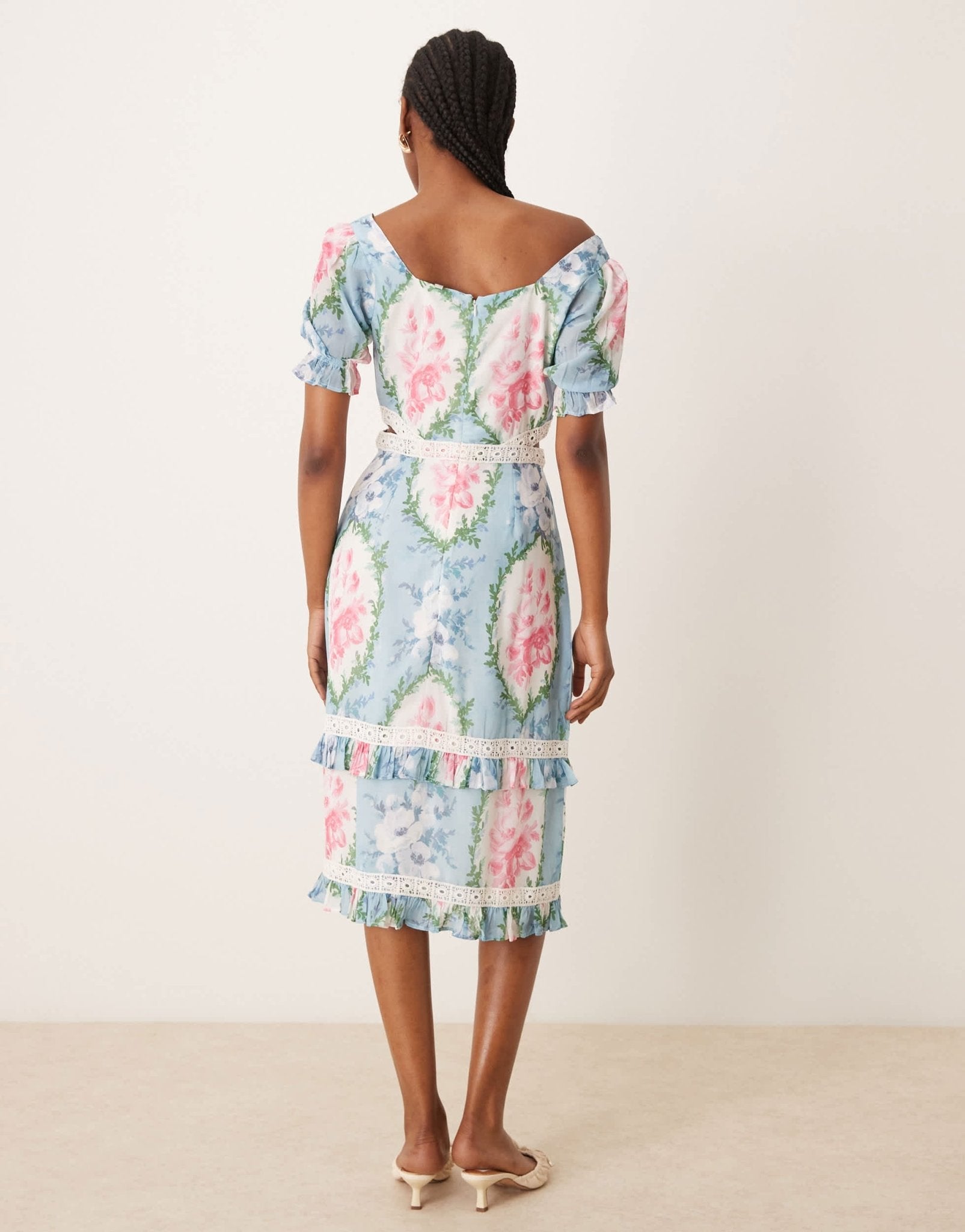 Hope & Ivy puff sleeve midi dress in baby blue floral - ASOS Sample Sale EU Store