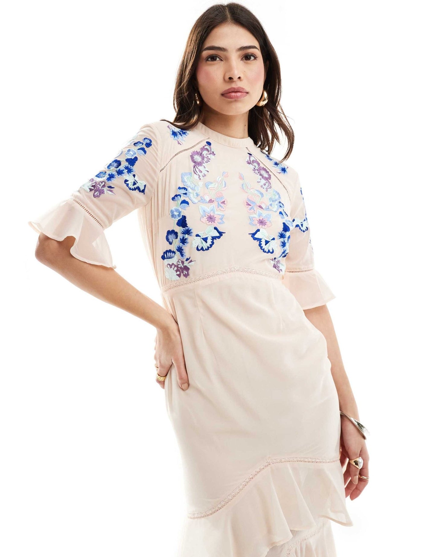 Hope & Ivy tiered maxi dress with lace trim in blush pink with blue contrast embroidery - ASOS Sample Sale EU Store