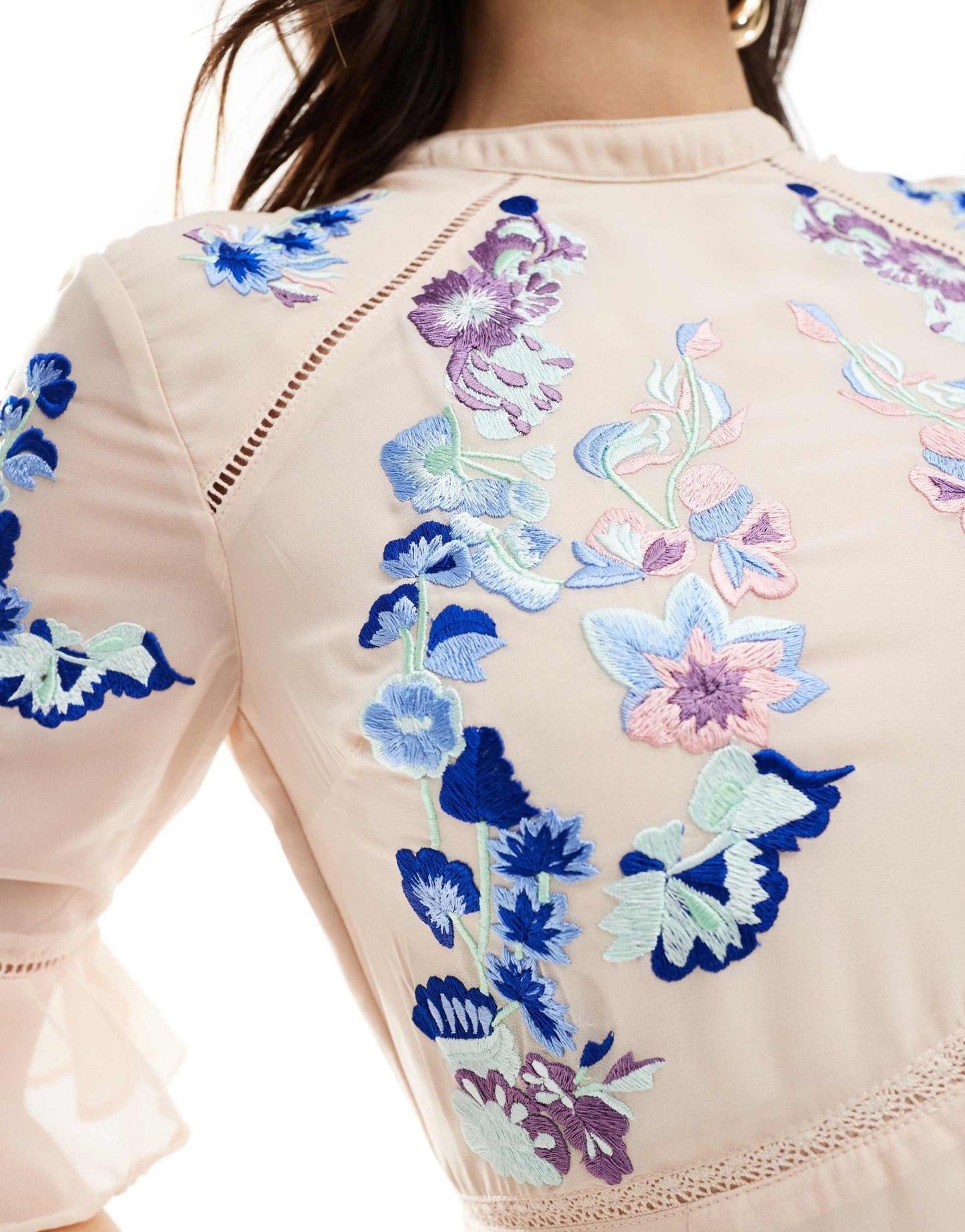 Hope & Ivy tiered maxi dress with lace trim in blush pink with blue contrast embroidery - ASOS Sample Sale EU Store