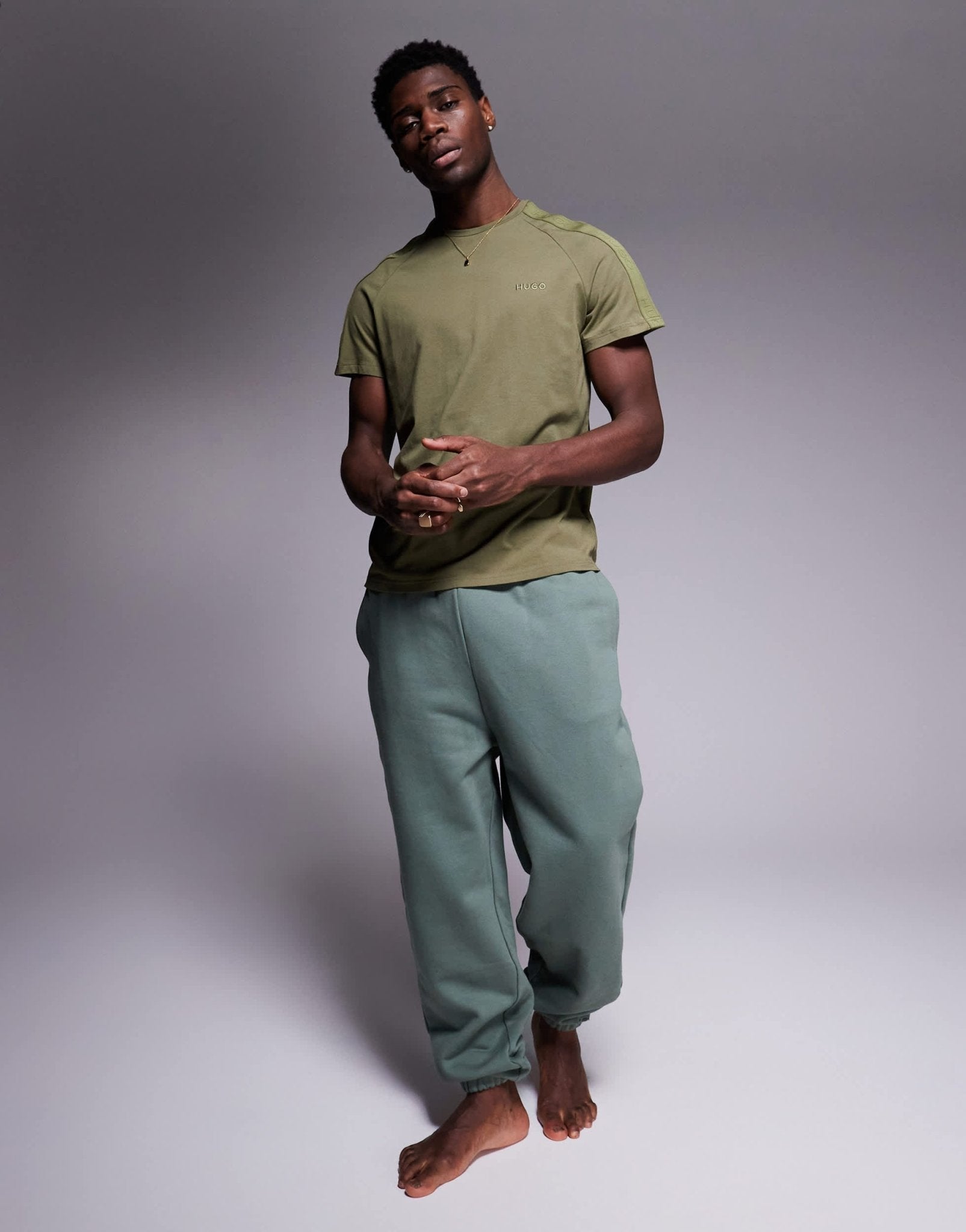 HUGO Bodywear tonal logo t-shirt in dark green - ASOS Sample Sale EU Store