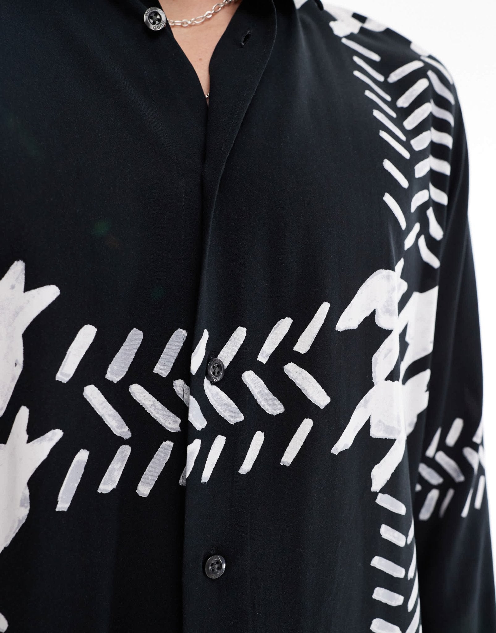 HUGO Red emero long sleeve shirt in black with oversized houndstooth print - ASOS Sample Sale EU Store