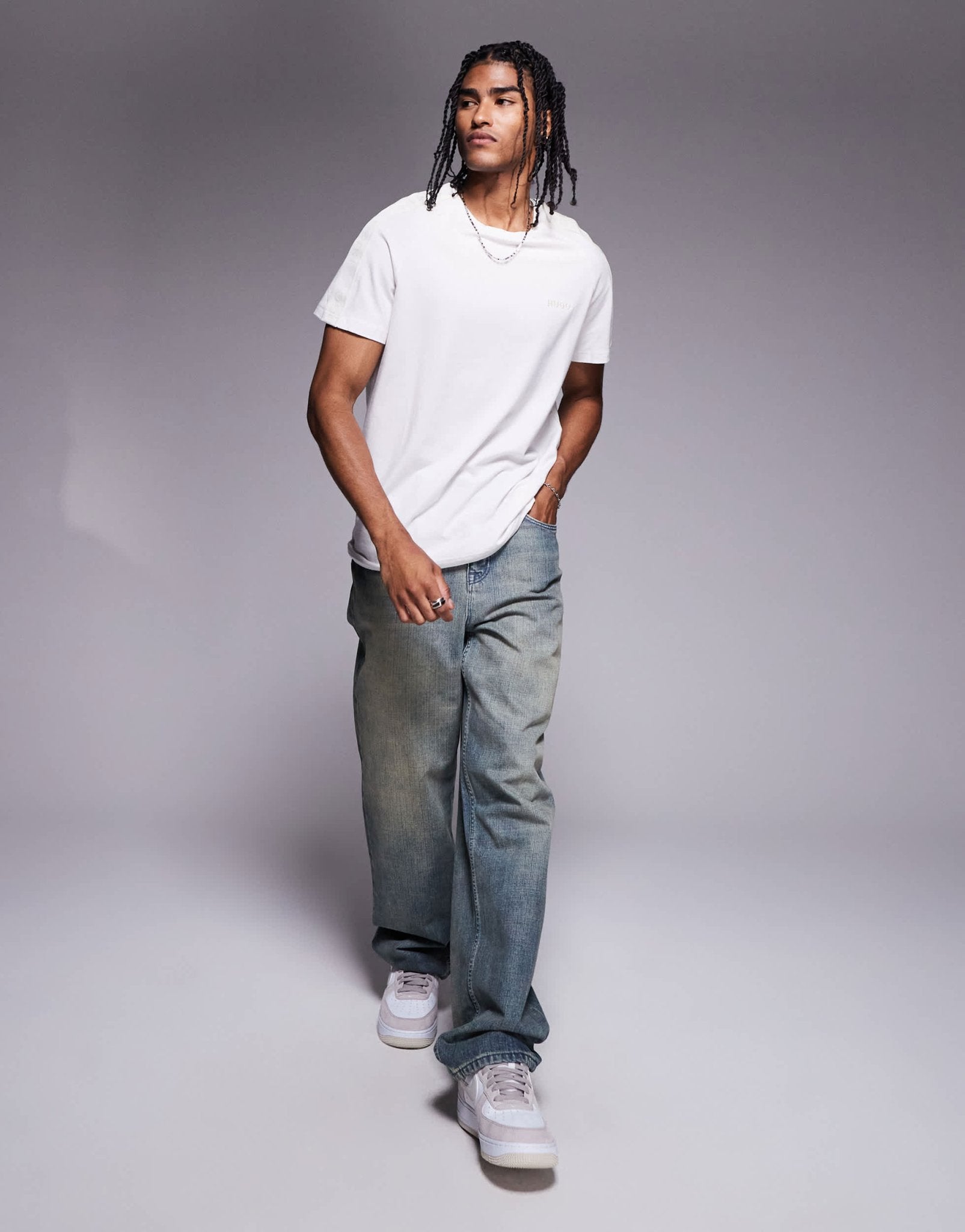 HUGO RED Liam taped logo lounge t-shirt in off white - ASOS Sample Sale EU Store