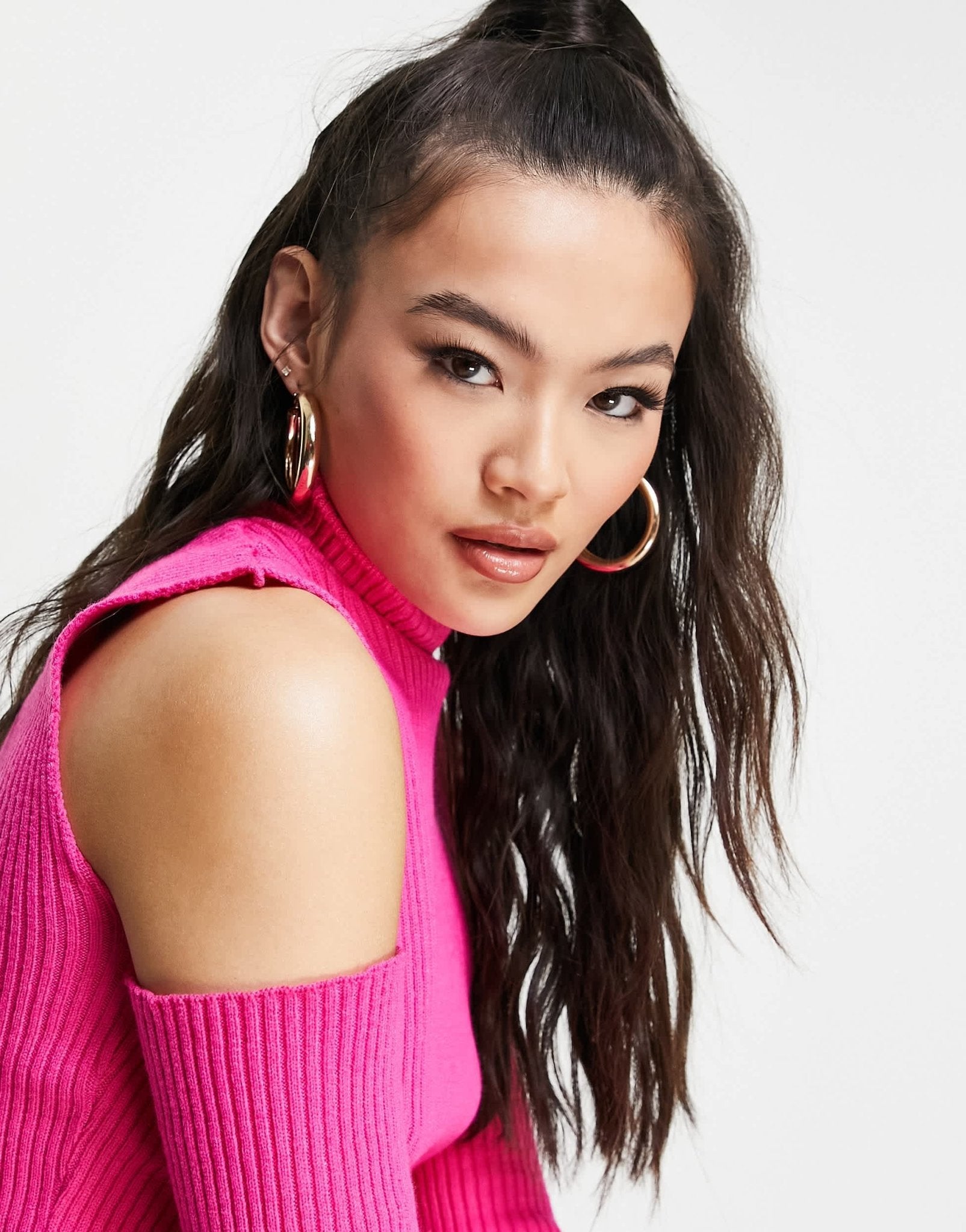 I Saw It First cold shoulder jumper in hot pink - ASOS Sample Sale EU Store