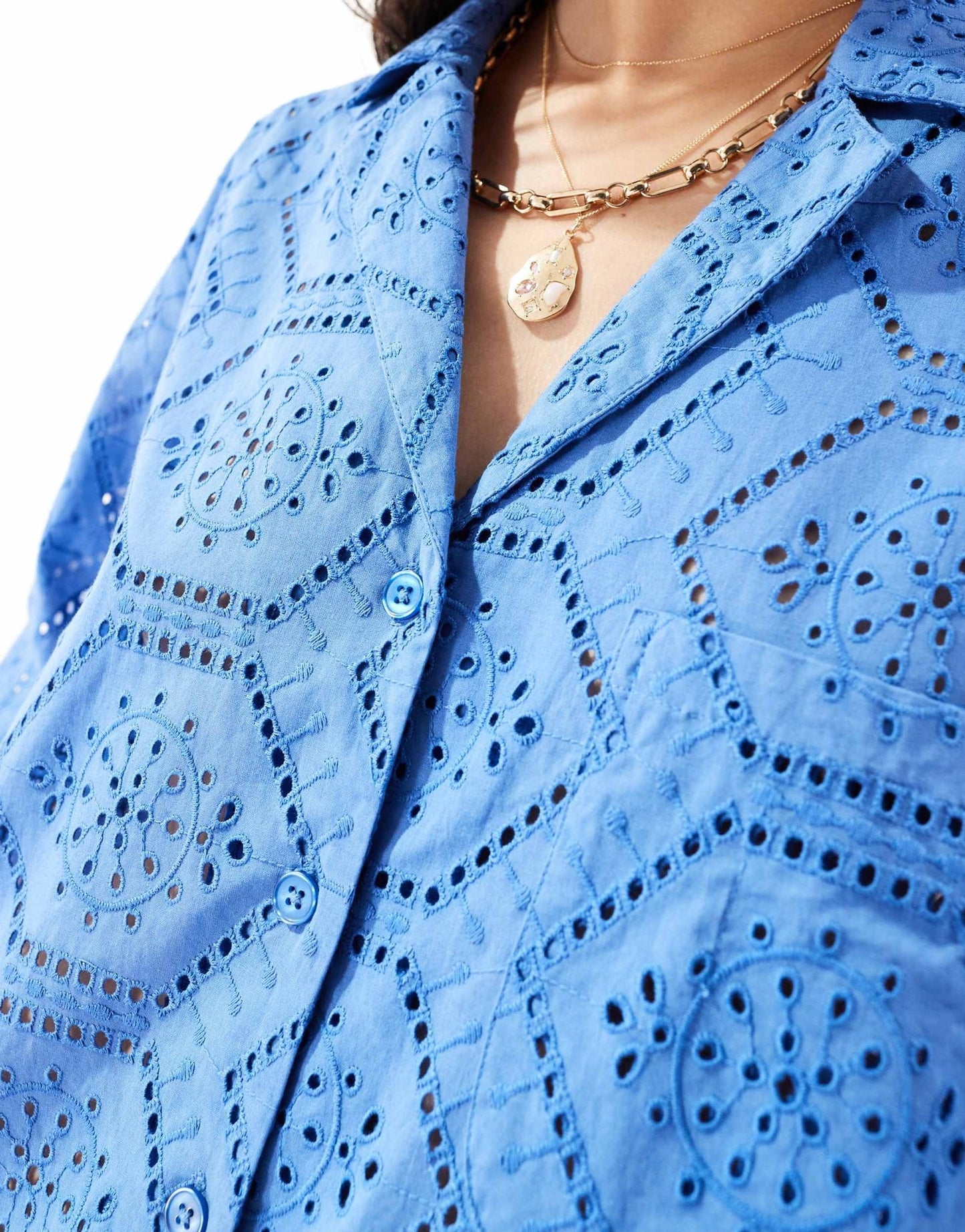 Iisla & Bird broderie short sleeve beach shirt co - ord in blue - ASOS Sample Sale EU Store