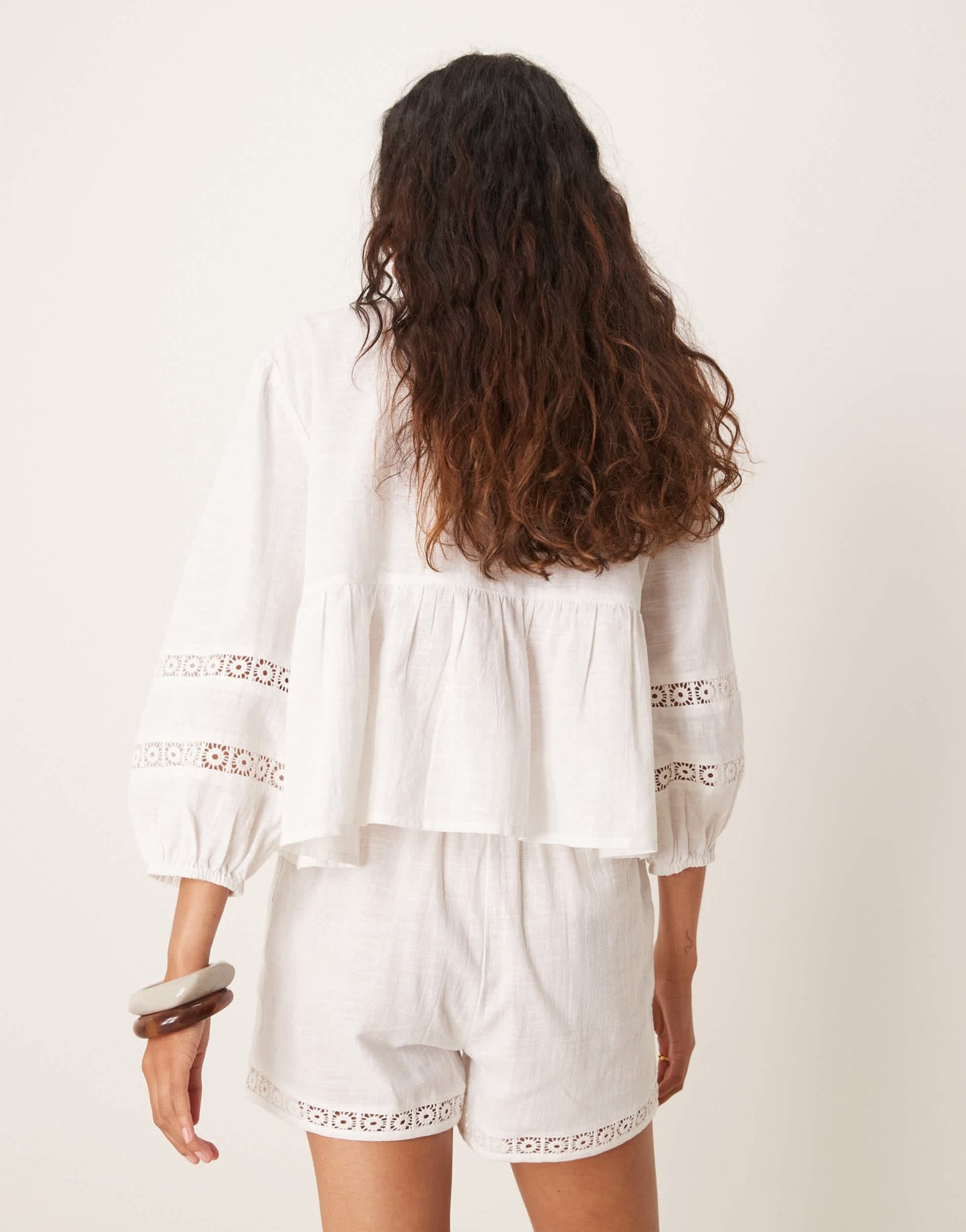 Iisla & Bird crochet panel beach short co - ord in white - ASOS Sample Sale EU Store