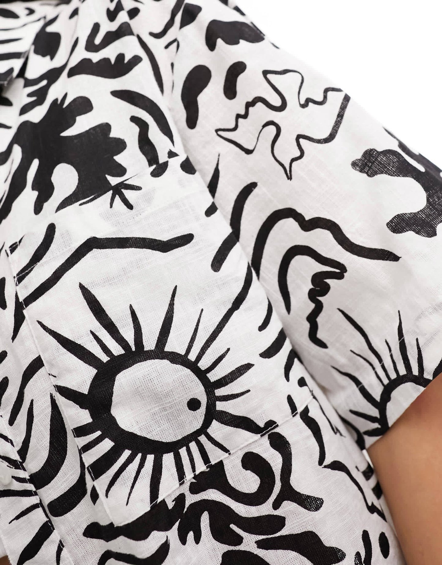 IIsla & Bird graphic print oversized resort shirt co - ord in white and black - ASOS Sample Sale EU Store
