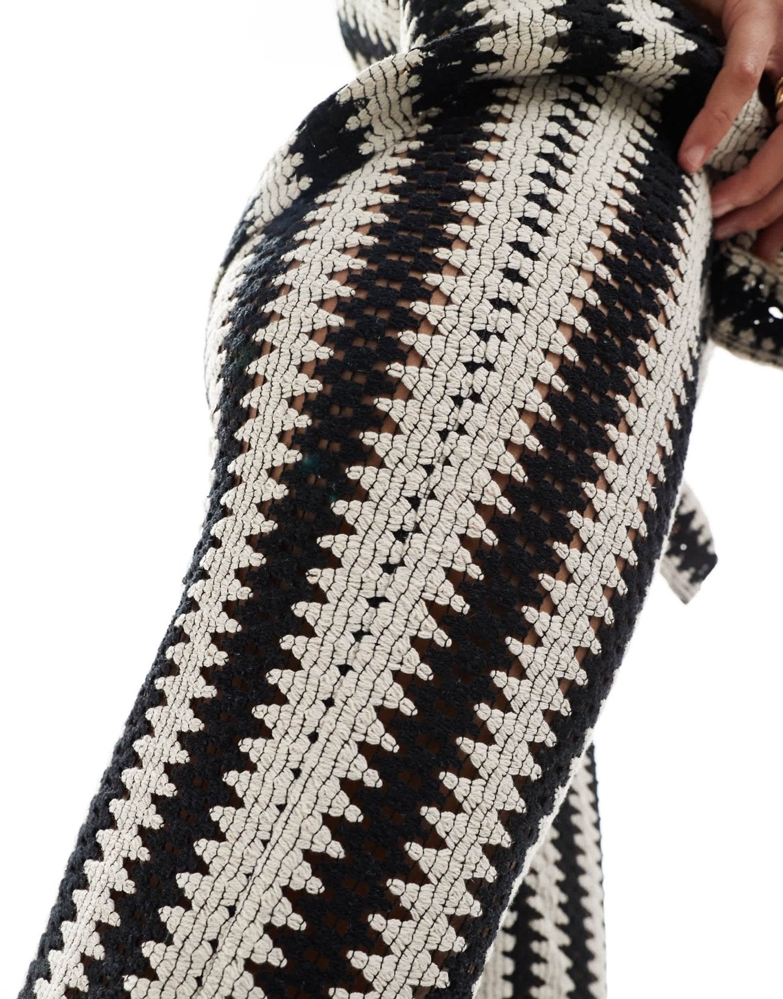 Iisla& Bird knitted stripe beach trouser co - ord in black and white - ASOS Sample Sale EU Store