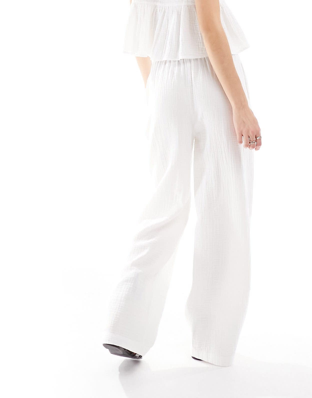 IIsla & Bird narrow waist beach trouser co - ord in white - ASOS Sample Sale EU Store