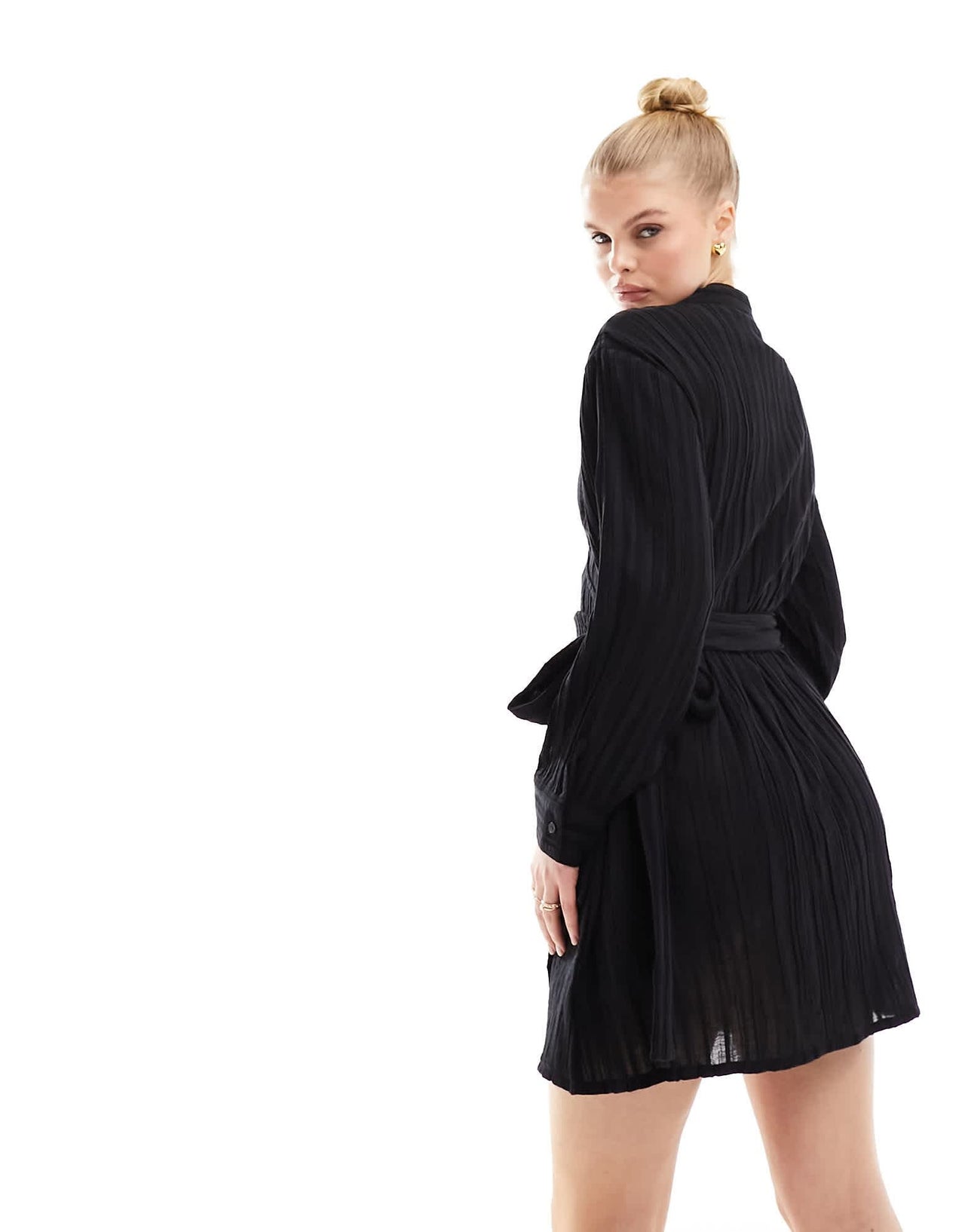 IIsla & Bird short wrap beach dress in black - ASOS Sample Sale EU Store