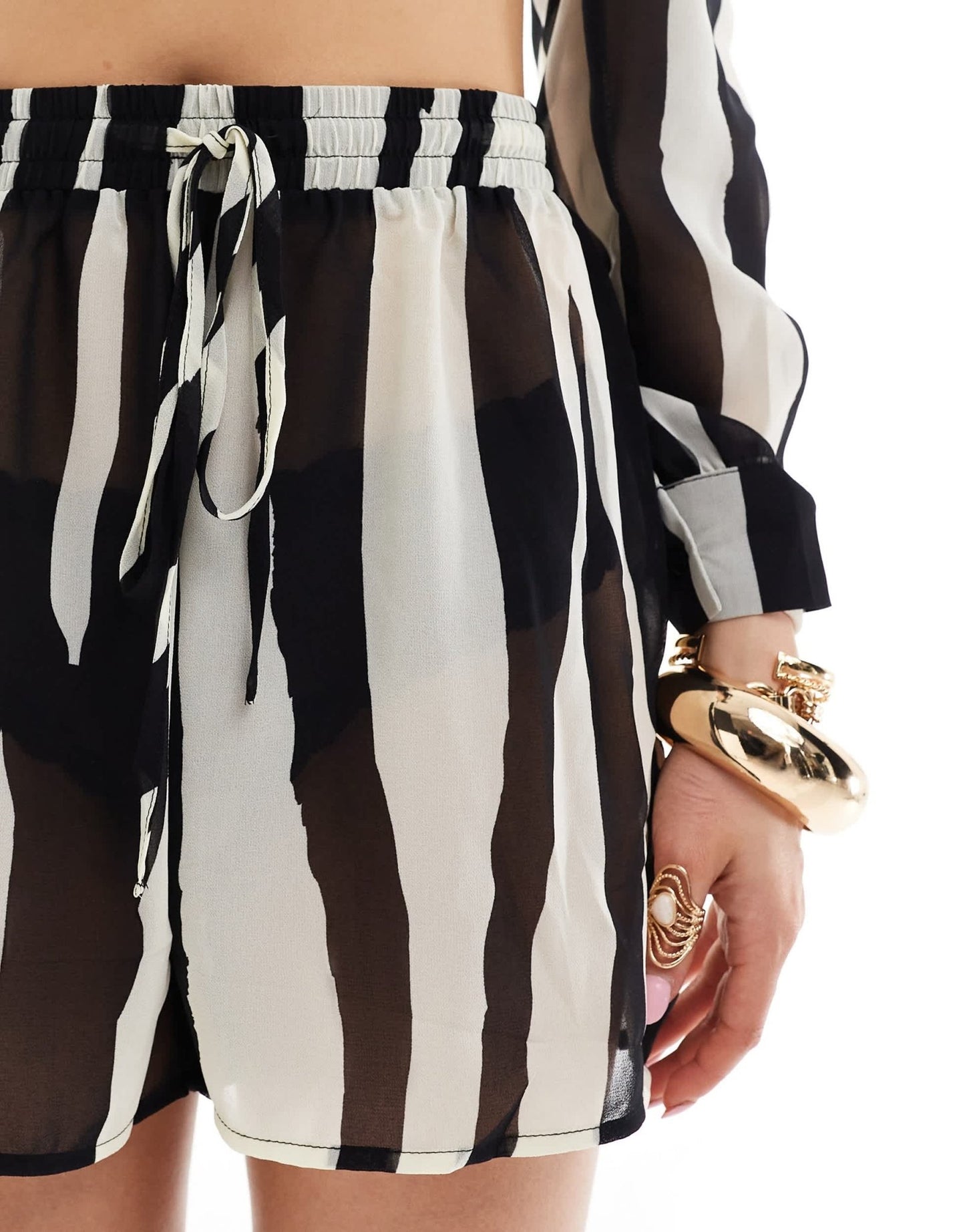 In The Style beach short co - ord in zebra print - ASOS Sample Sale EU Store