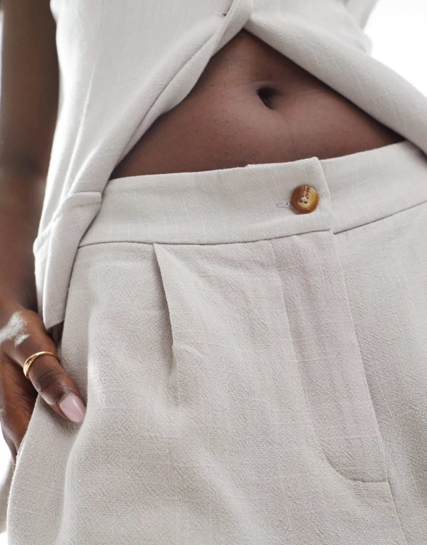 In The Style linen tailored short co - ord in light grey - ASOS Sample Sale EU Store
