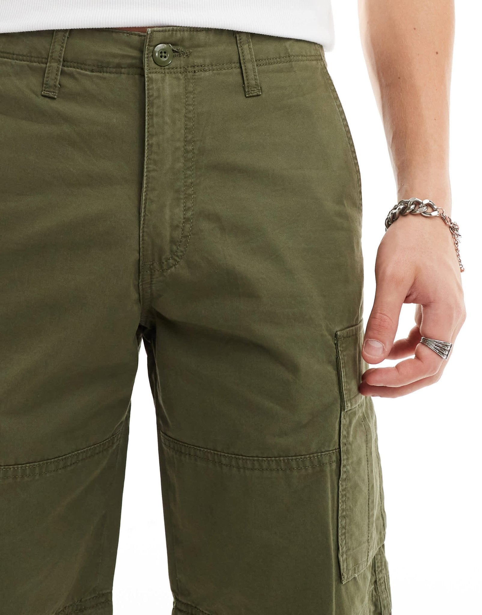 Jack & Jones cargo short in khaki - ASOS Sample Sale EU Store