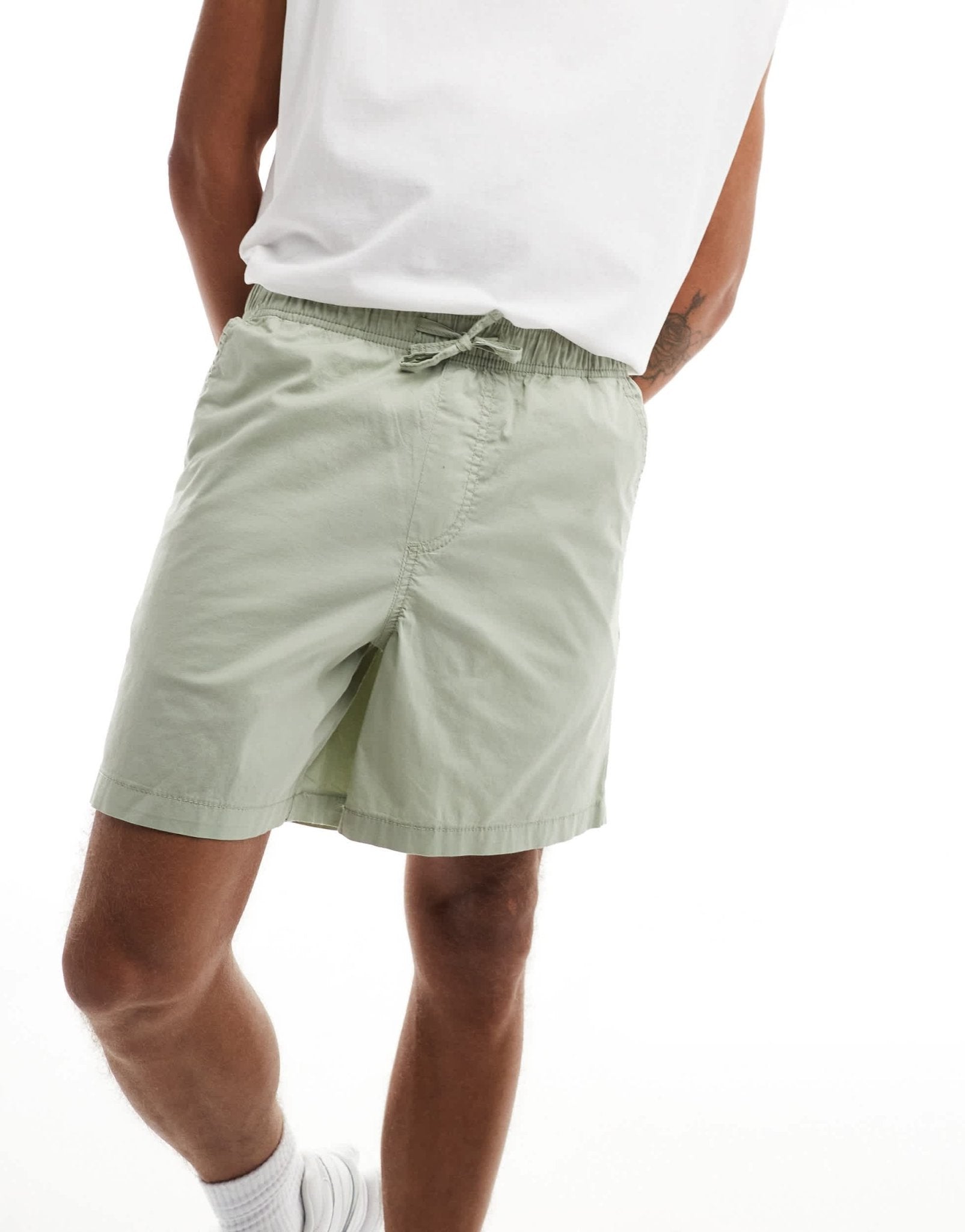 Jack & Jones chino shorts with drawstring waist shorts in grey - ASOS Sample Sale EU Store