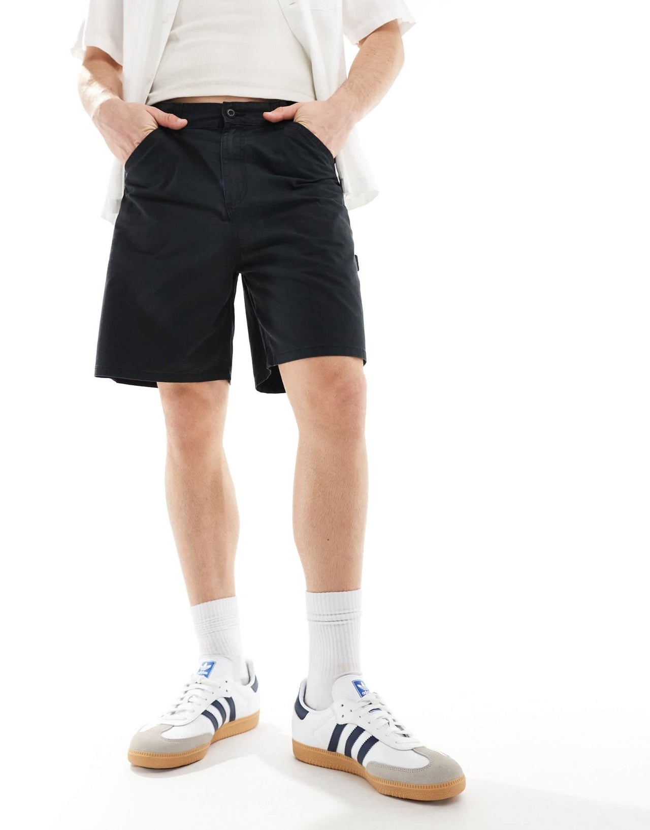Jack & Jones loose carpenter short in black - ASOS Sample Sale EU Store