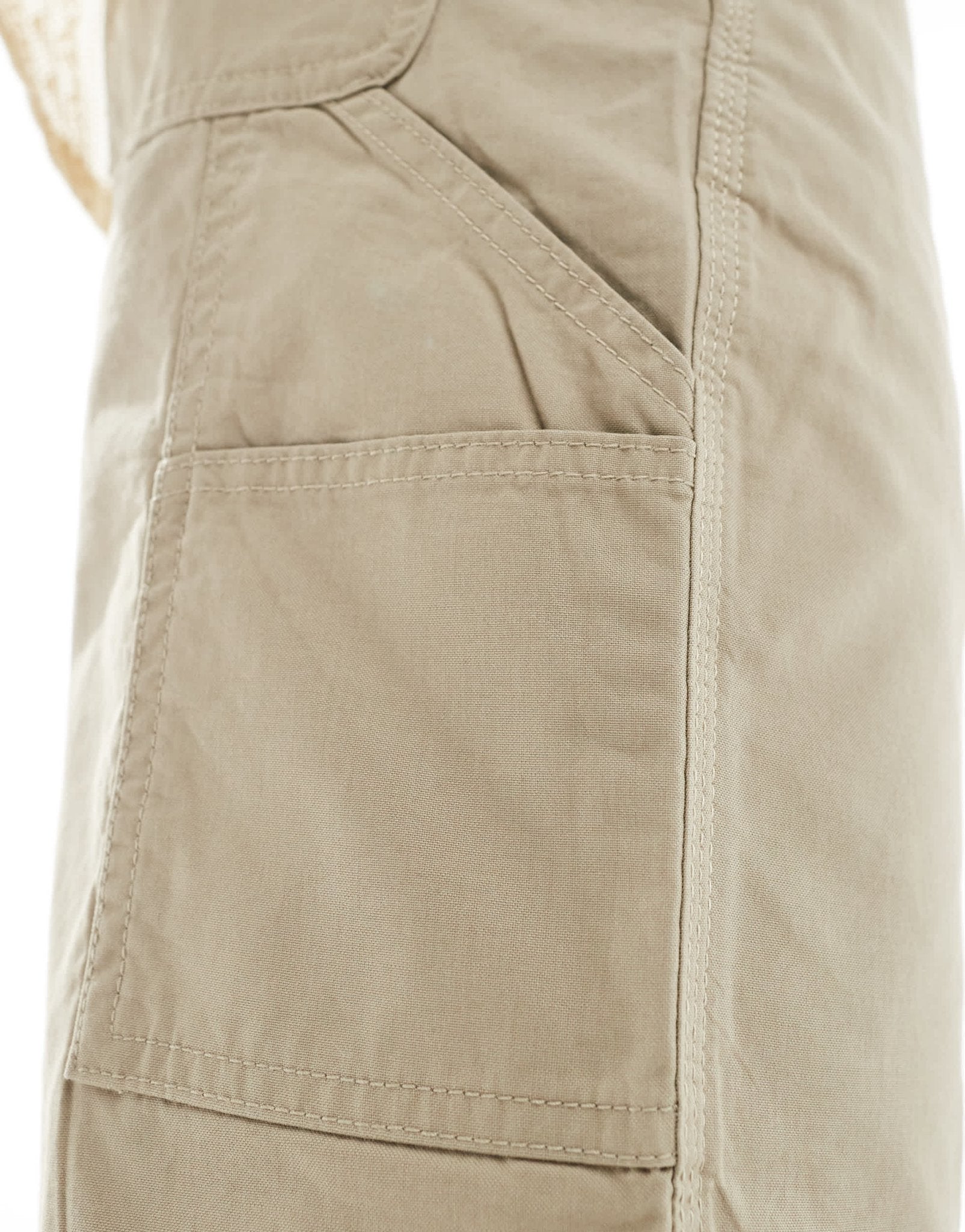 Jack & Jones loose carpenter short in off white - ASOS Sample Sale EU Store