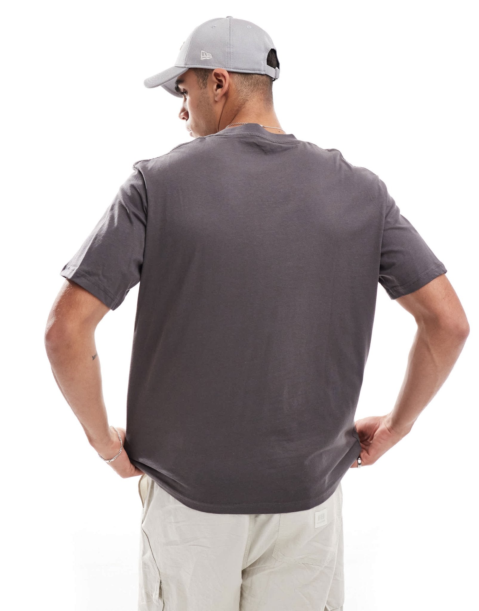 Jack & Jones oversized front print t-shirt in dark grey - ASOS Sample Sale EU Store