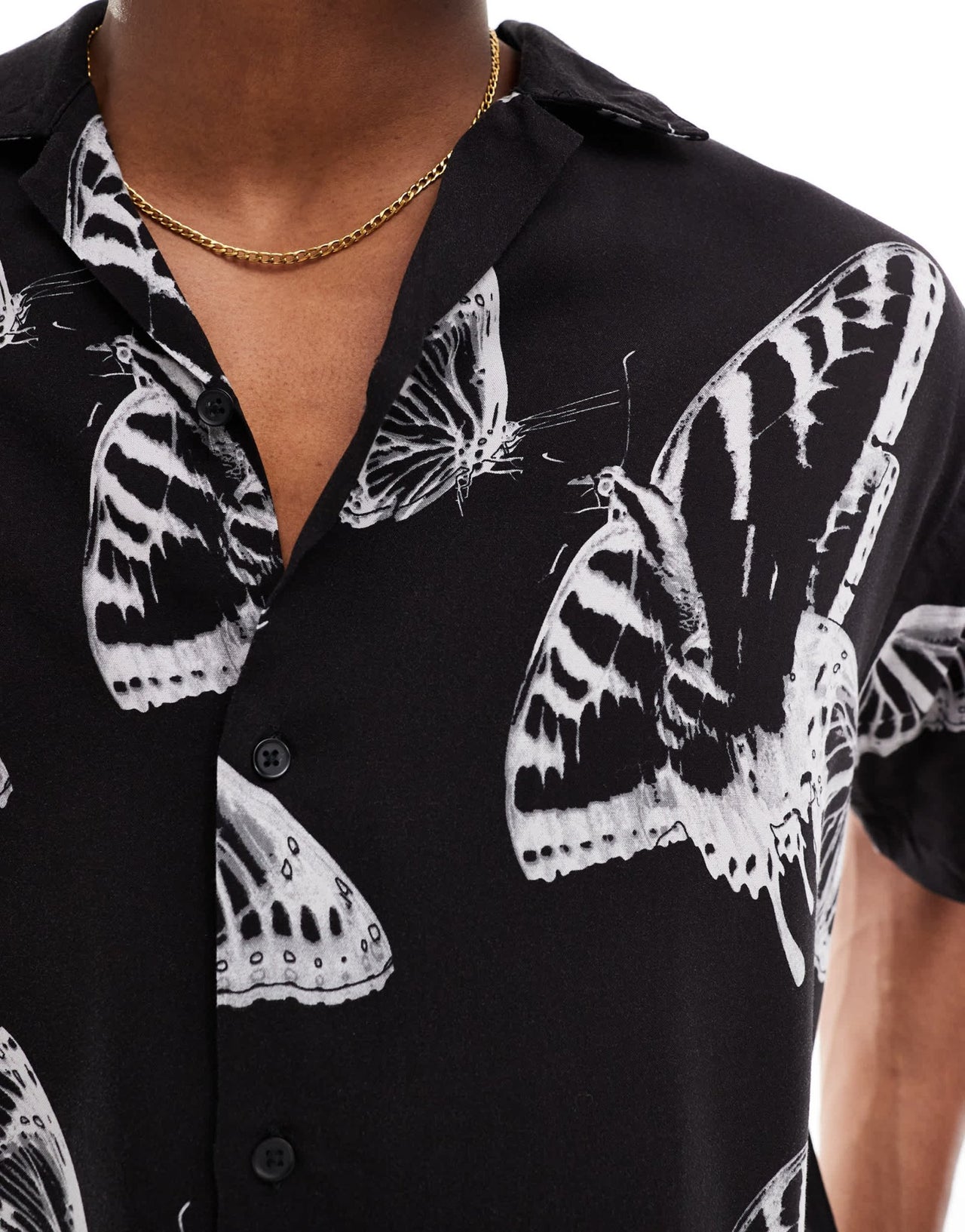 Jack & Jones oversized revere collar butterrfly shirt in black - ASOS Sample Sale EU Store