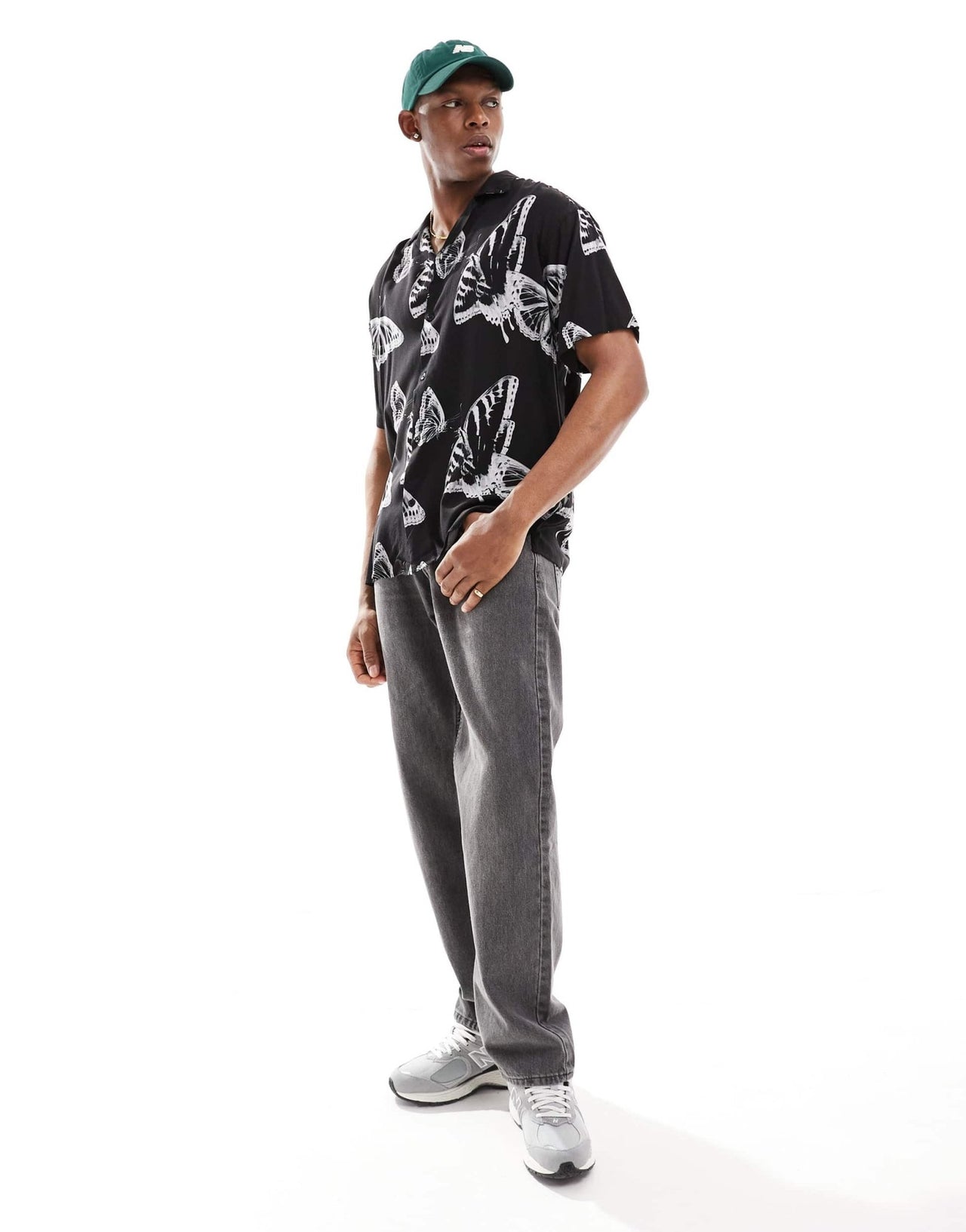 Jack & Jones oversized revere collar butterrfly shirt in black - ASOS Sample Sale EU Store