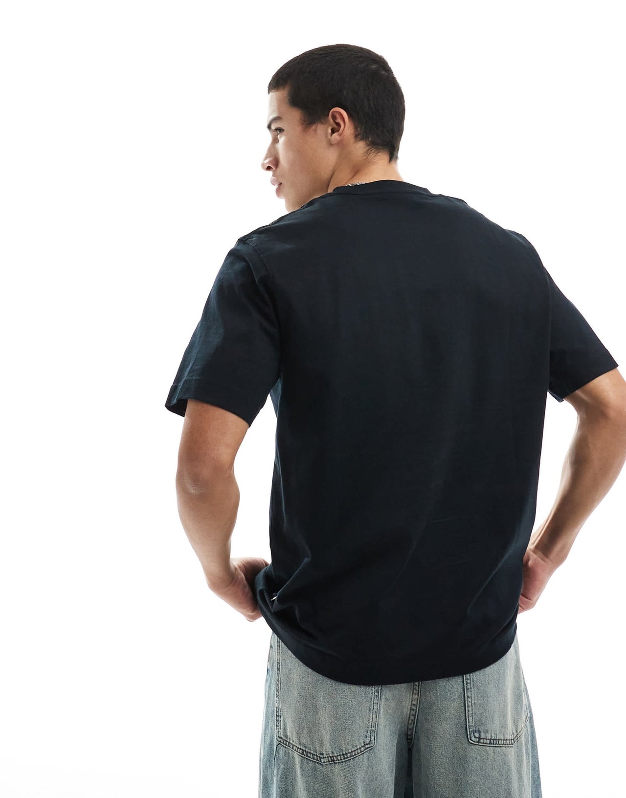 Jack & Jones oversized t-shirt with arc di triumph chest print in black - ASOS Sample Sale EU Store