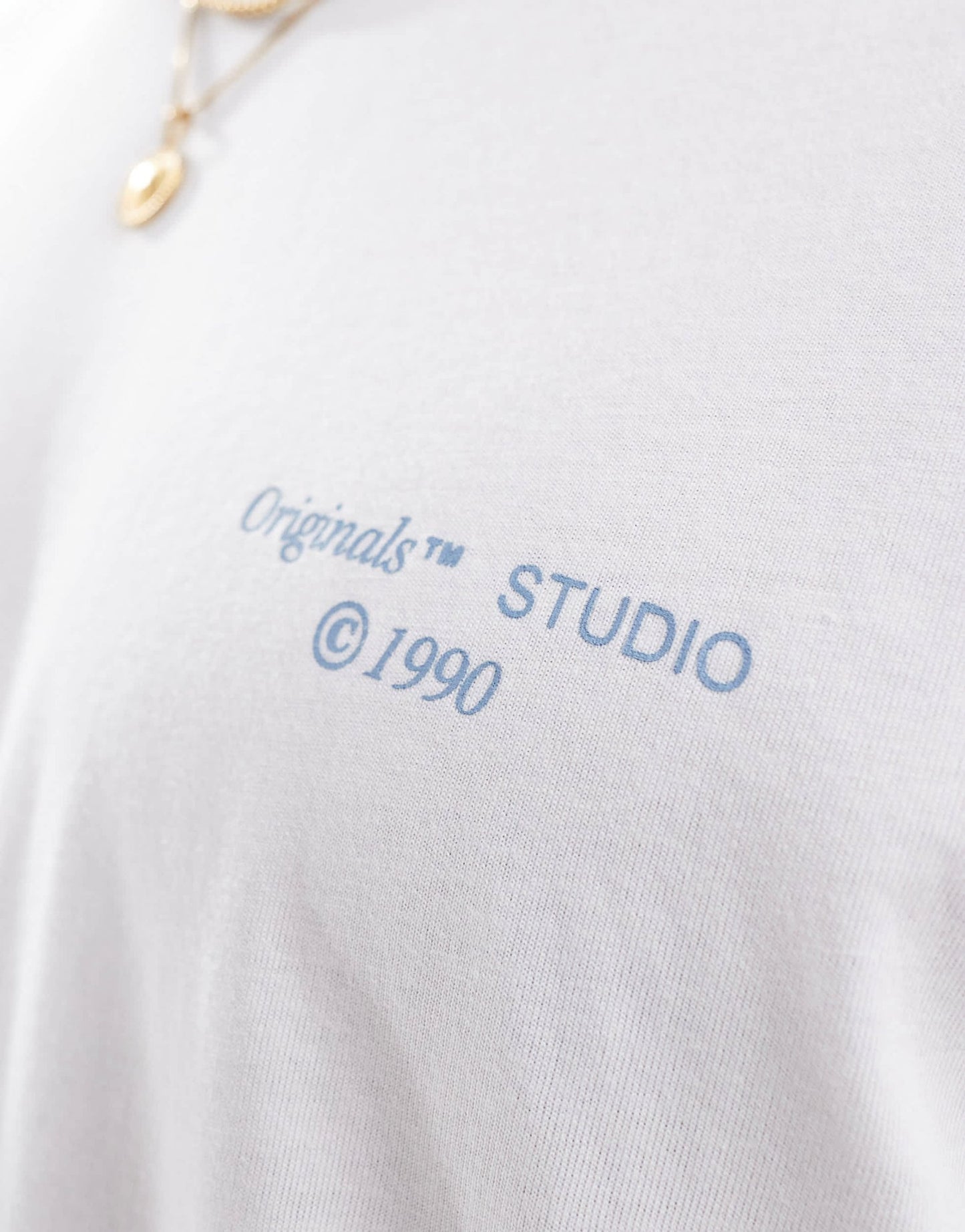 Jack & Jones oversized t-shirt with art district back print in white - ASOS Sample Sale EU Store