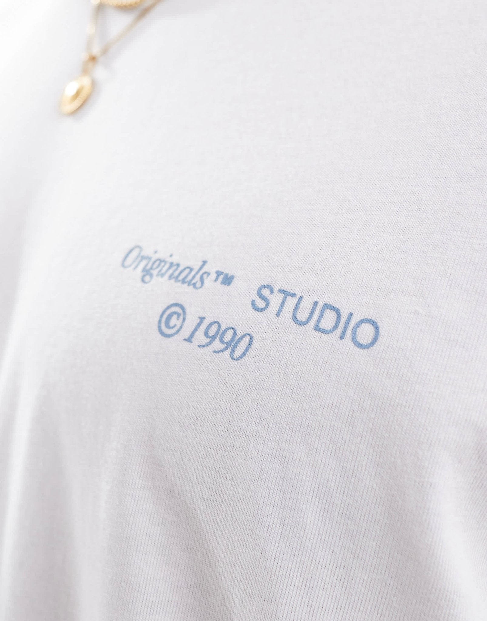 Jack & Jones oversized t-shirt with art district back print in white - ASOS Sample Sale EU Store