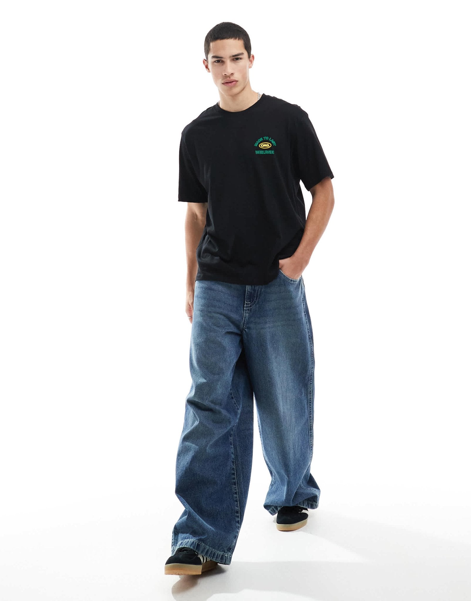 Jack & Jones oversized t-shirt with retro backprint in black - ASOS Sample Sale EU Store