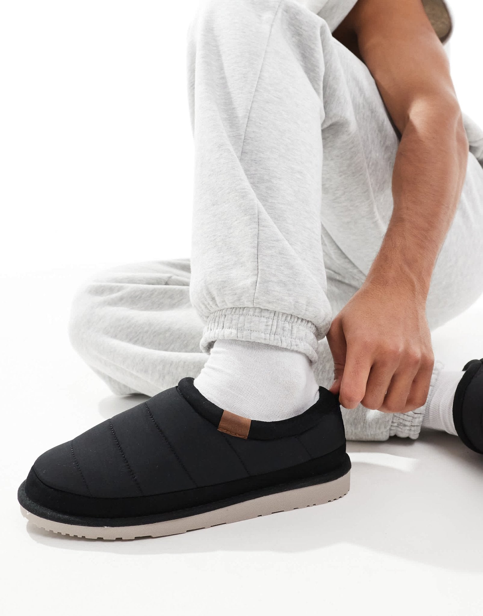 Jack & Jones padded nylon slipper in black - ASOS Sample Sale EU Store