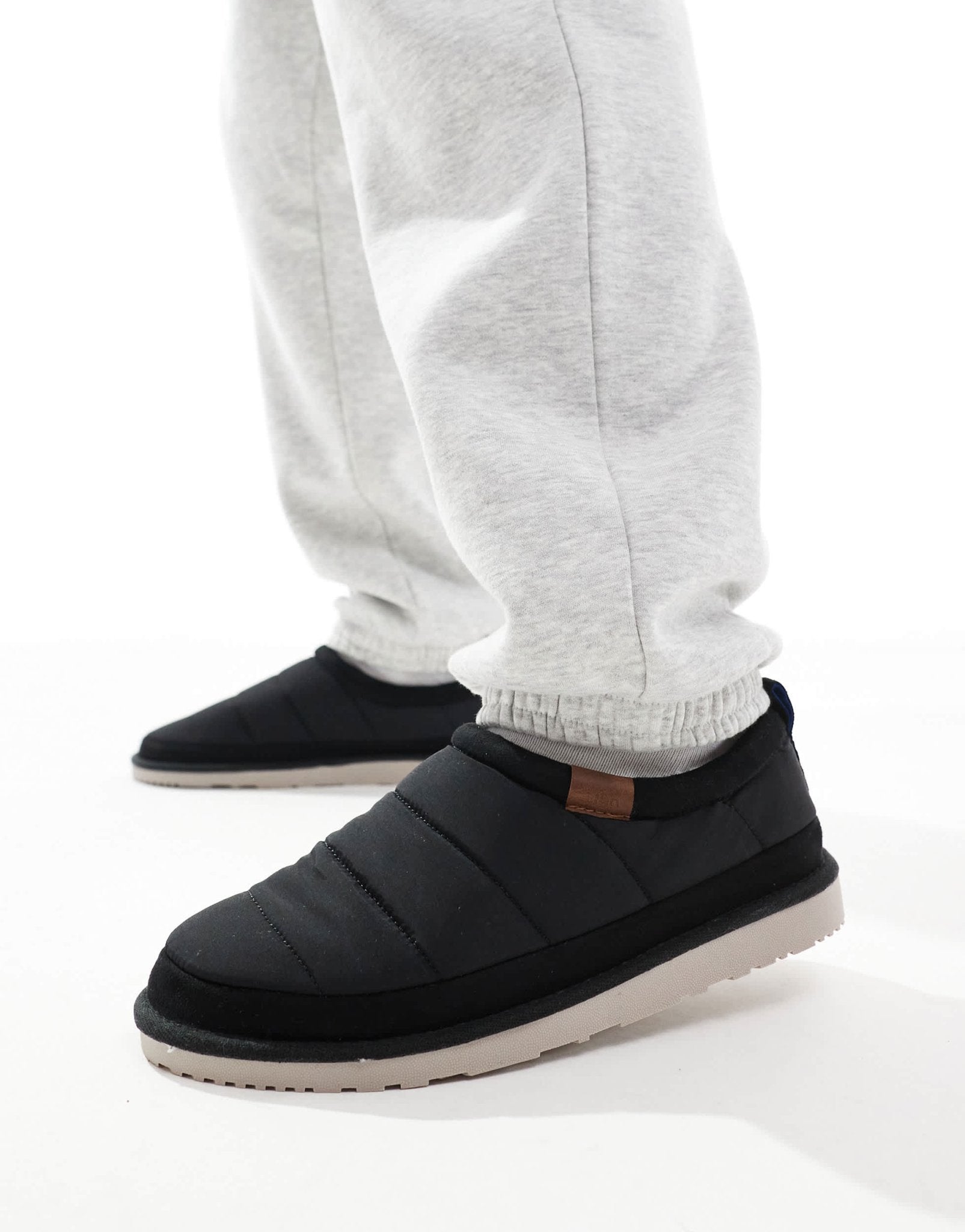 Jack & Jones padded nylon slipper in black - ASOS Sample Sale EU Store