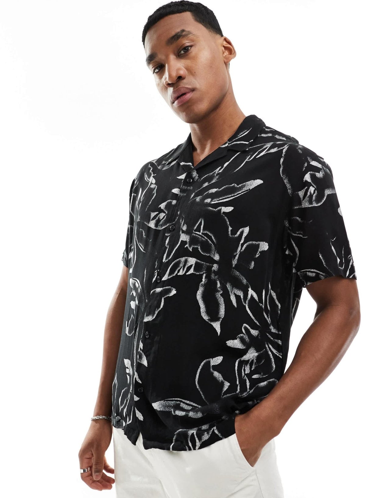 Jack & Jones revere collar shirt in black floral - ASOS Sample Sale EU Store
