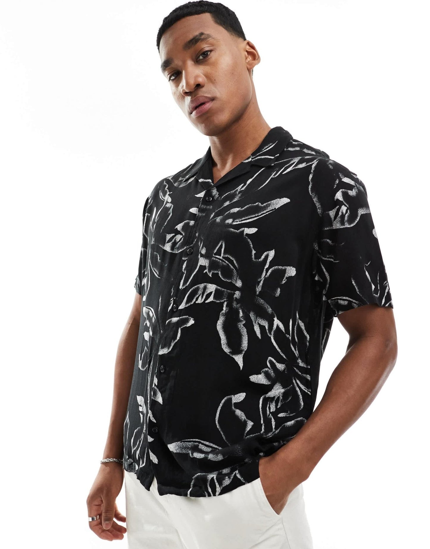 Jack & Jones revere collar shirt in black floral - ASOS Sample Sale EU Store