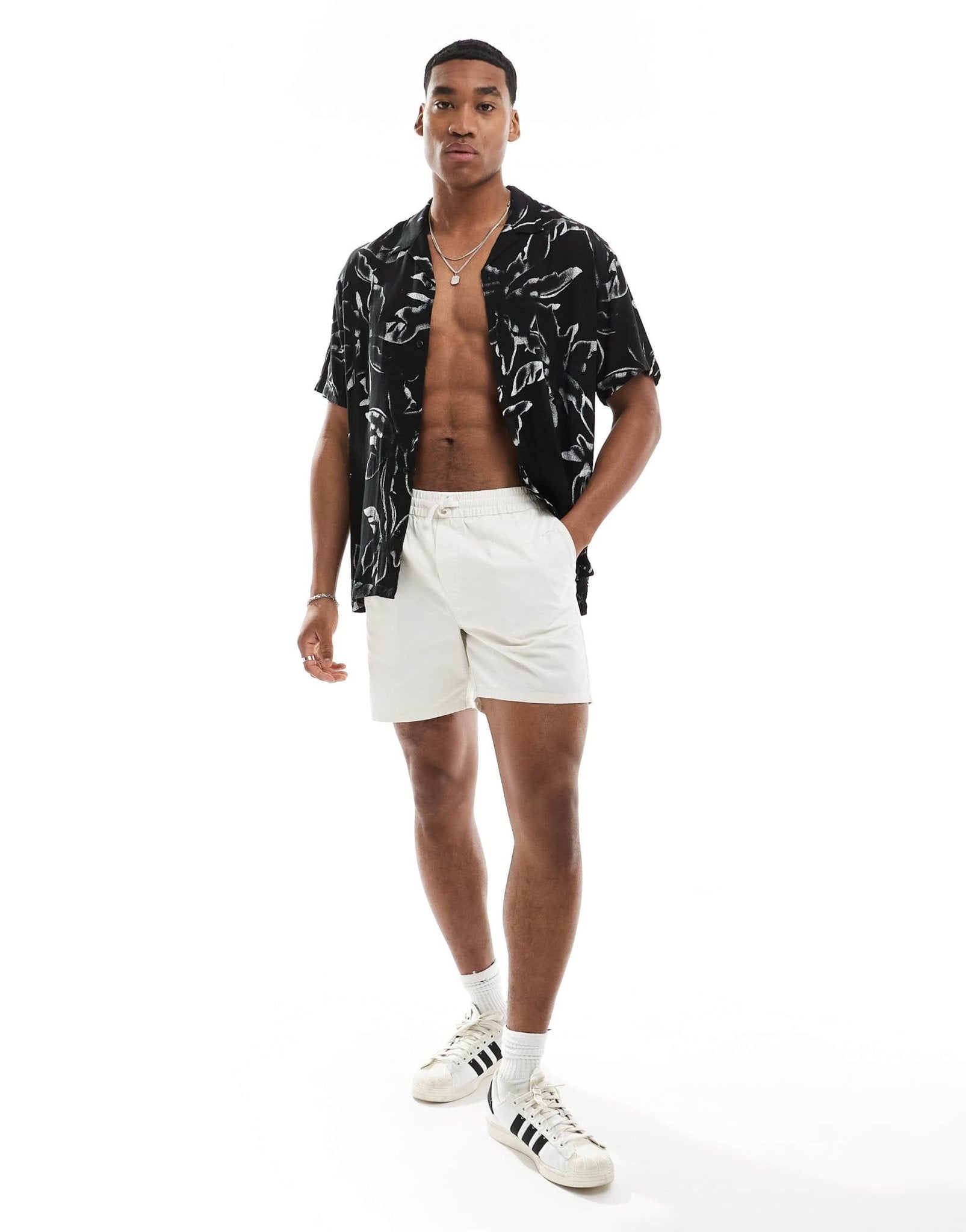 Jack & Jones revere collar shirt in black floral - ASOS Sample Sale EU Store