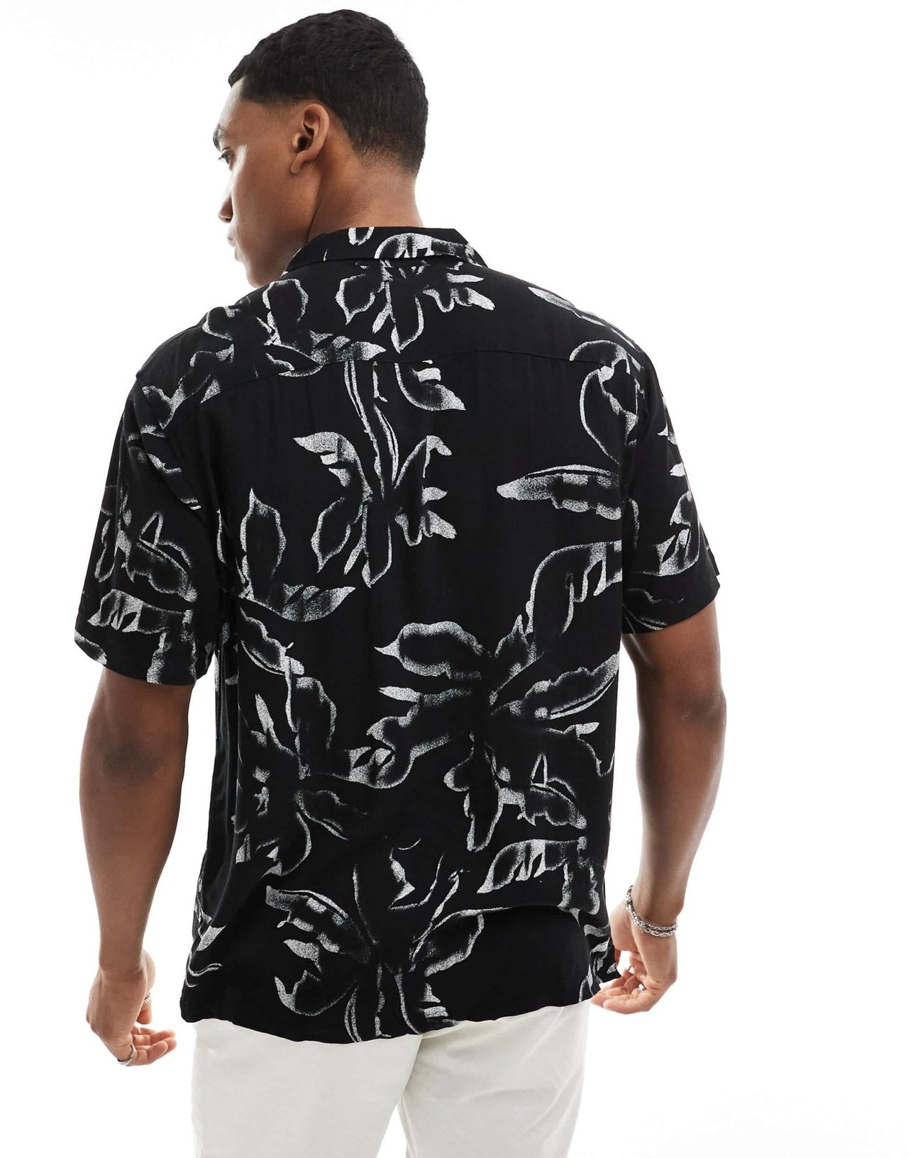 Jack & Jones revere collar shirt in black floral - ASOS Sample Sale EU Store