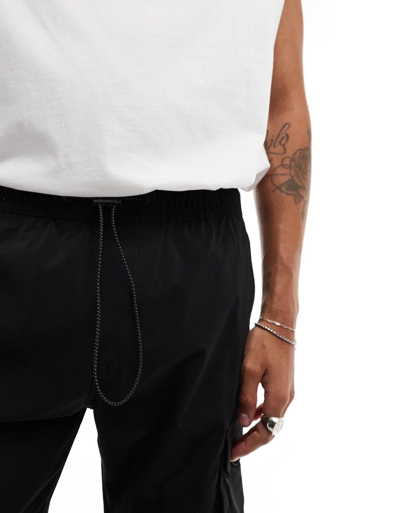 Jack & Jones technical cargo short in black - ASOS Sample Sale EU Store