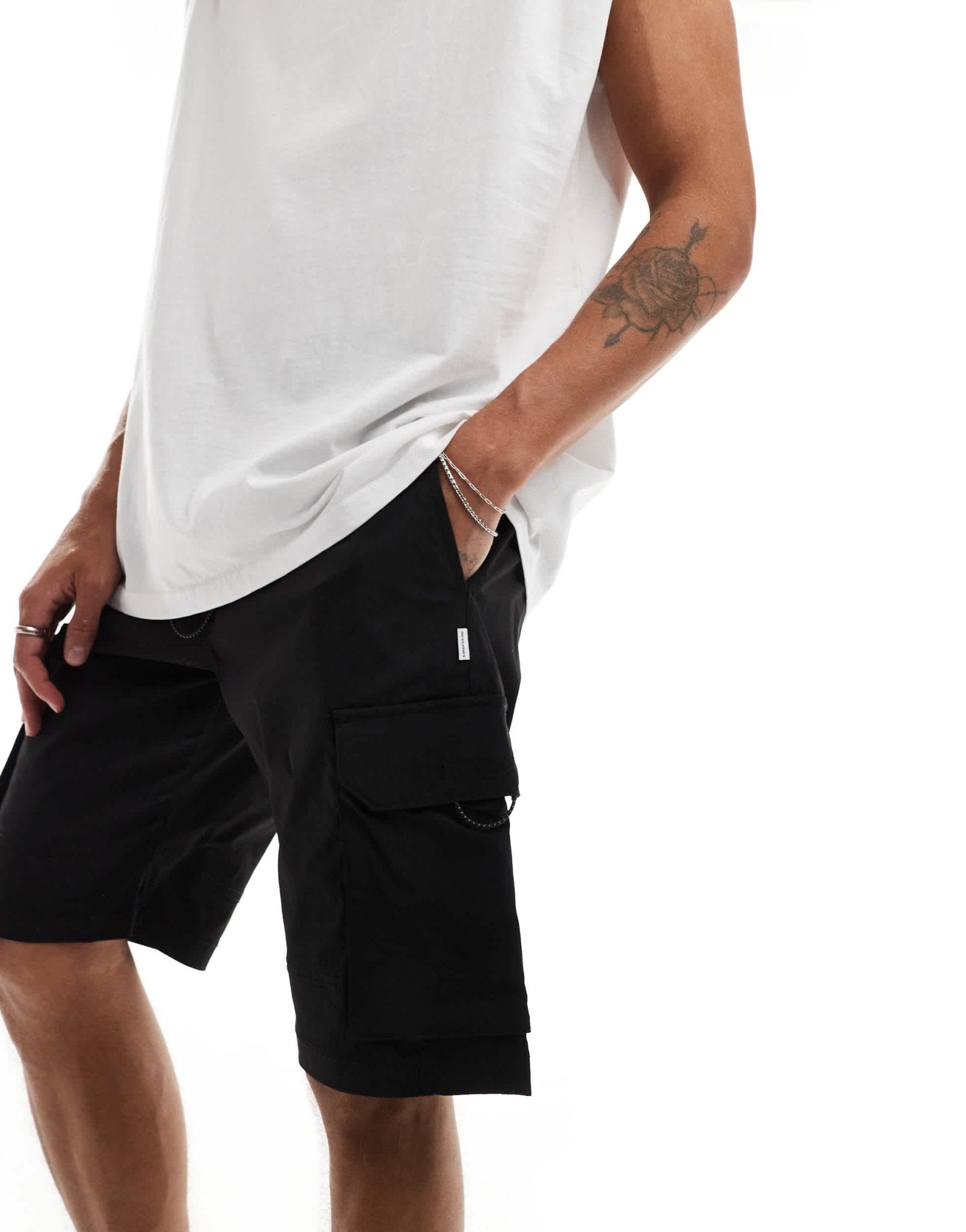 Jack & Jones technical cargo short in black - ASOS Sample Sale EU Store