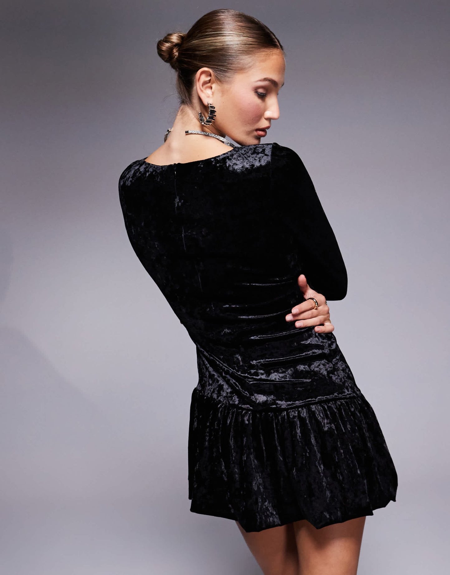 Jaded Rose bubble hem velvet mini dress in black - ASOS Sample Sale EU Store