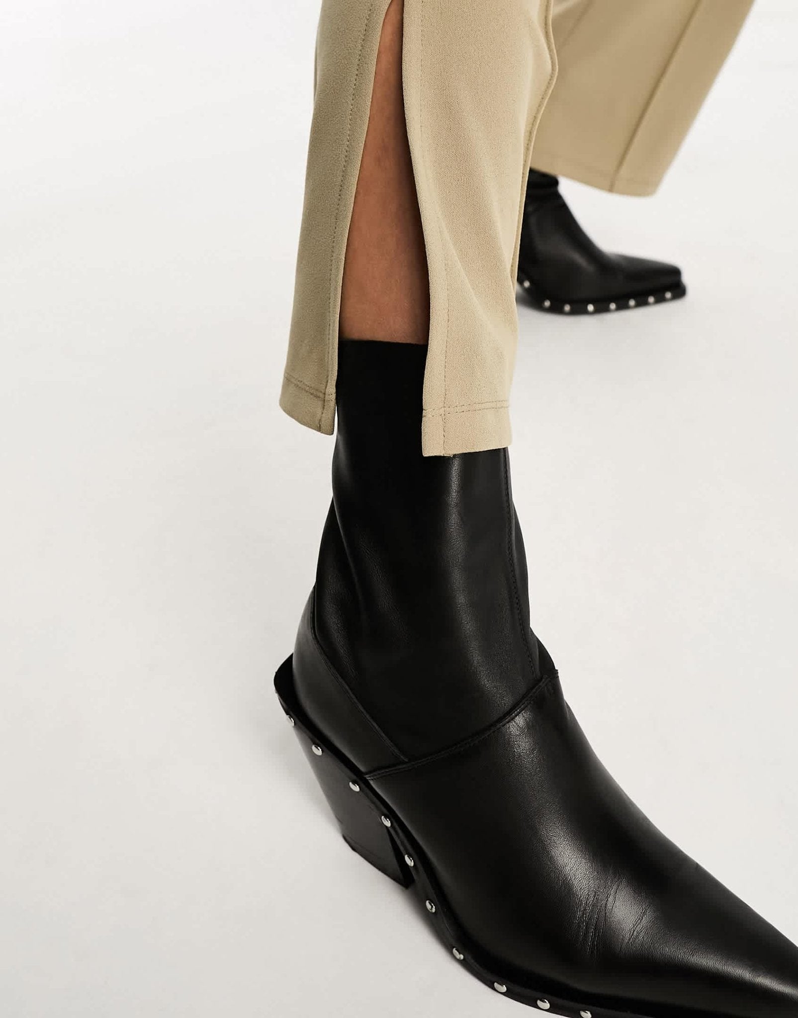 JDY front slit flare trouser in beige - ASOS Sample Sale EU Store