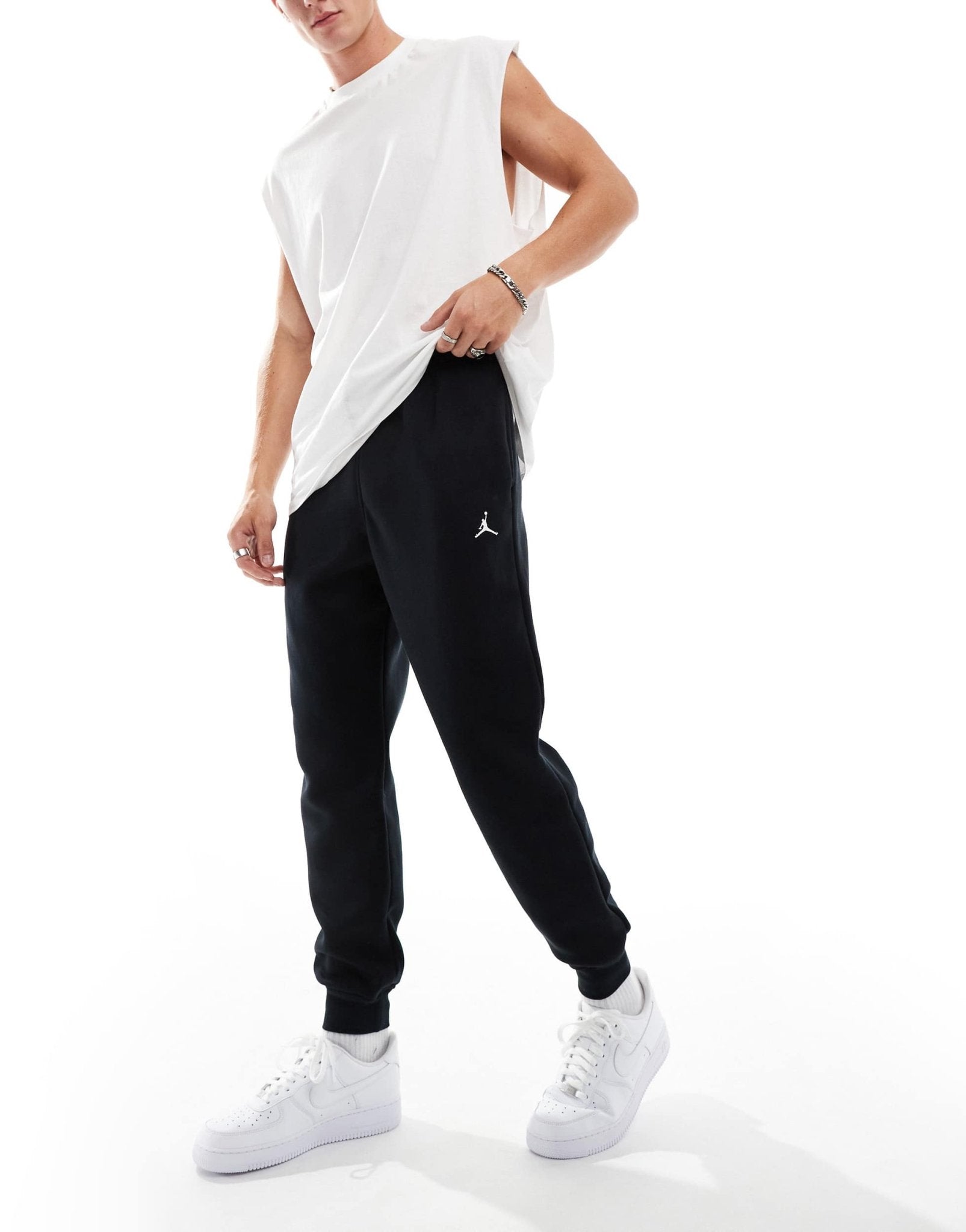 Jordan brooklyn fleece joggers in black - ASOS Sample Sale EU Store