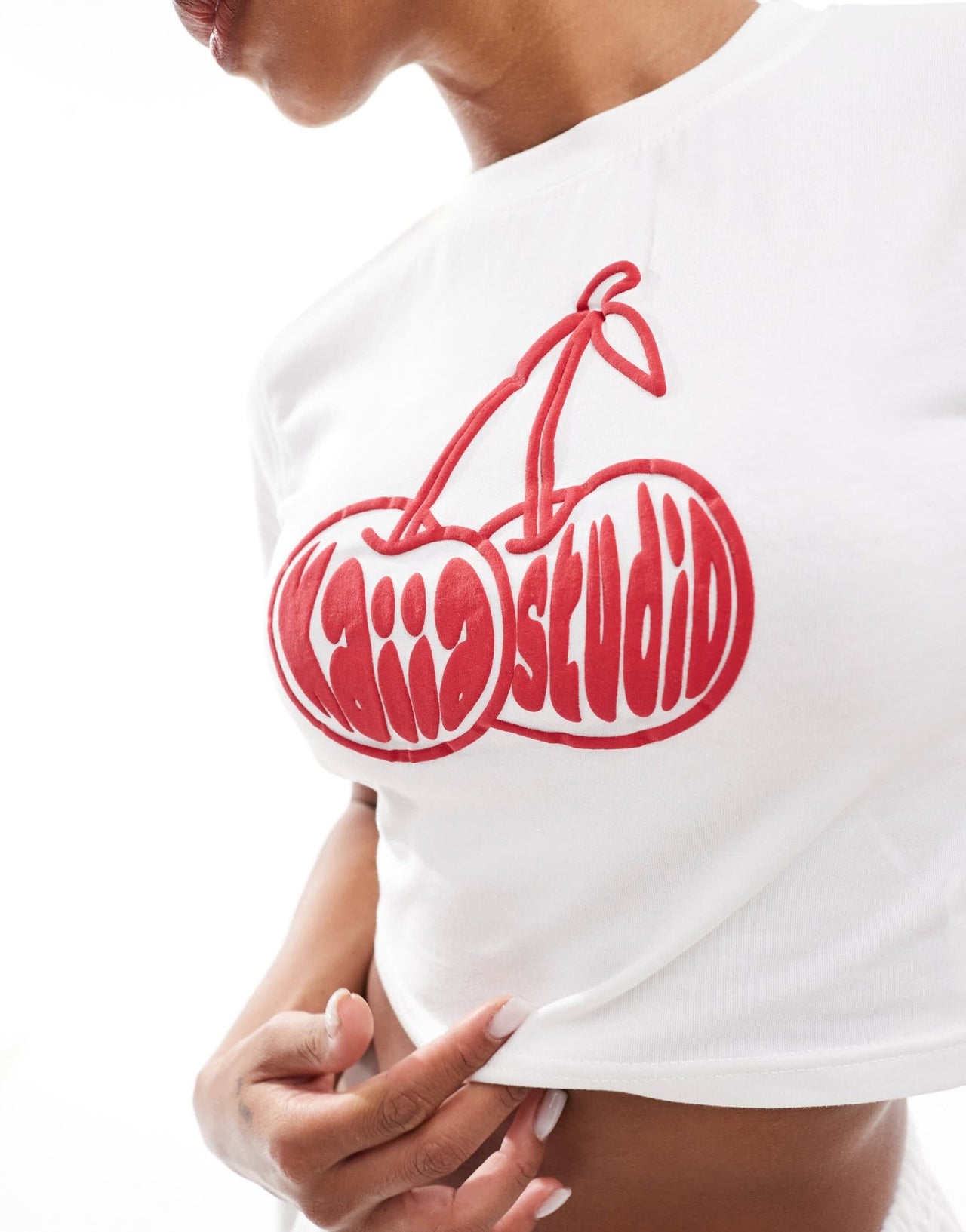 Kaiia cotton blend cropped cherry motif baby tee in cream - ASOS Sample Sale EU Store