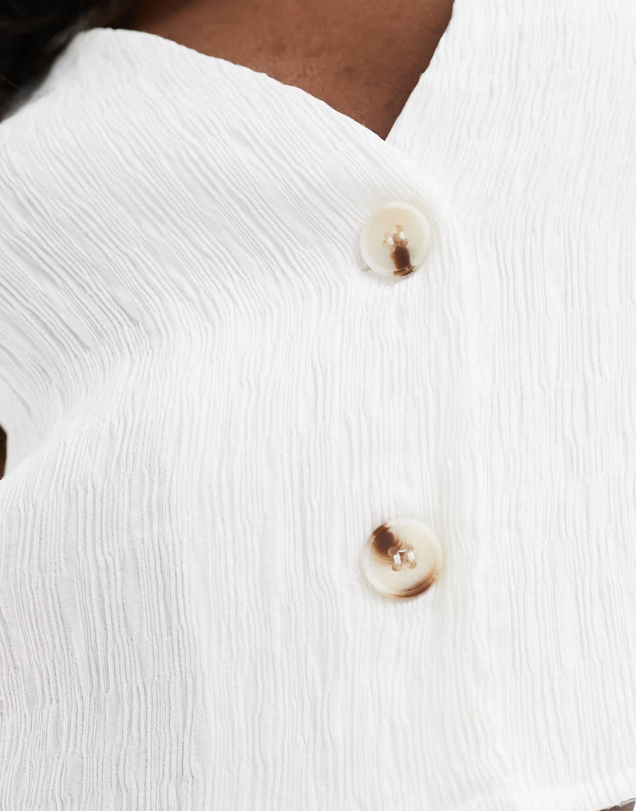 Kaiia exclusive textured cropped waistcoat co - ord in white - ASOS Sample Sale EU Store