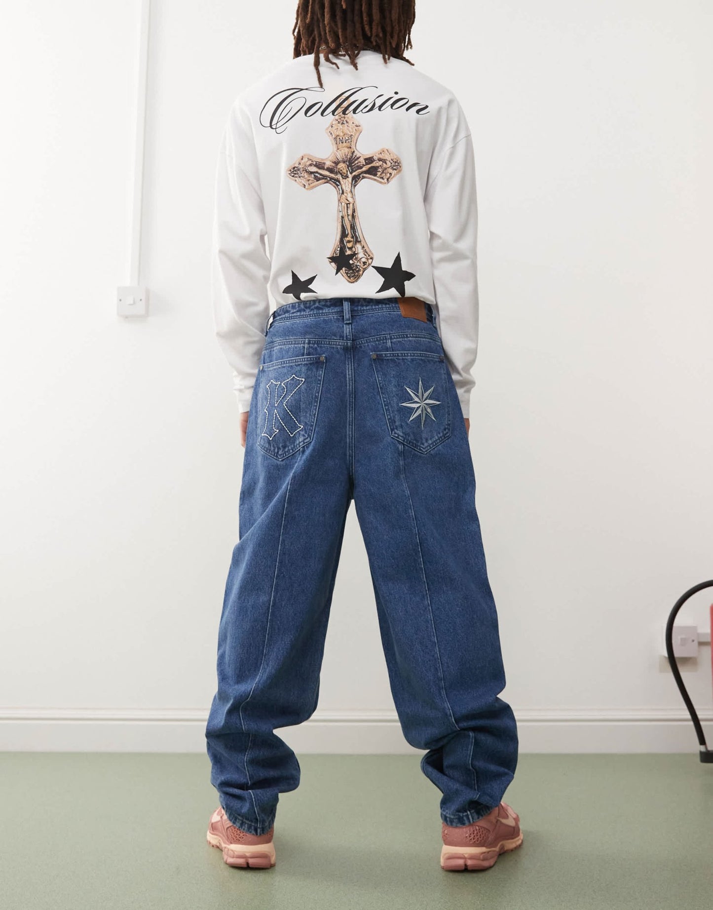 Karl Kani straight leg jeans in mid wash blue - ASOS Sample Sale EU Store